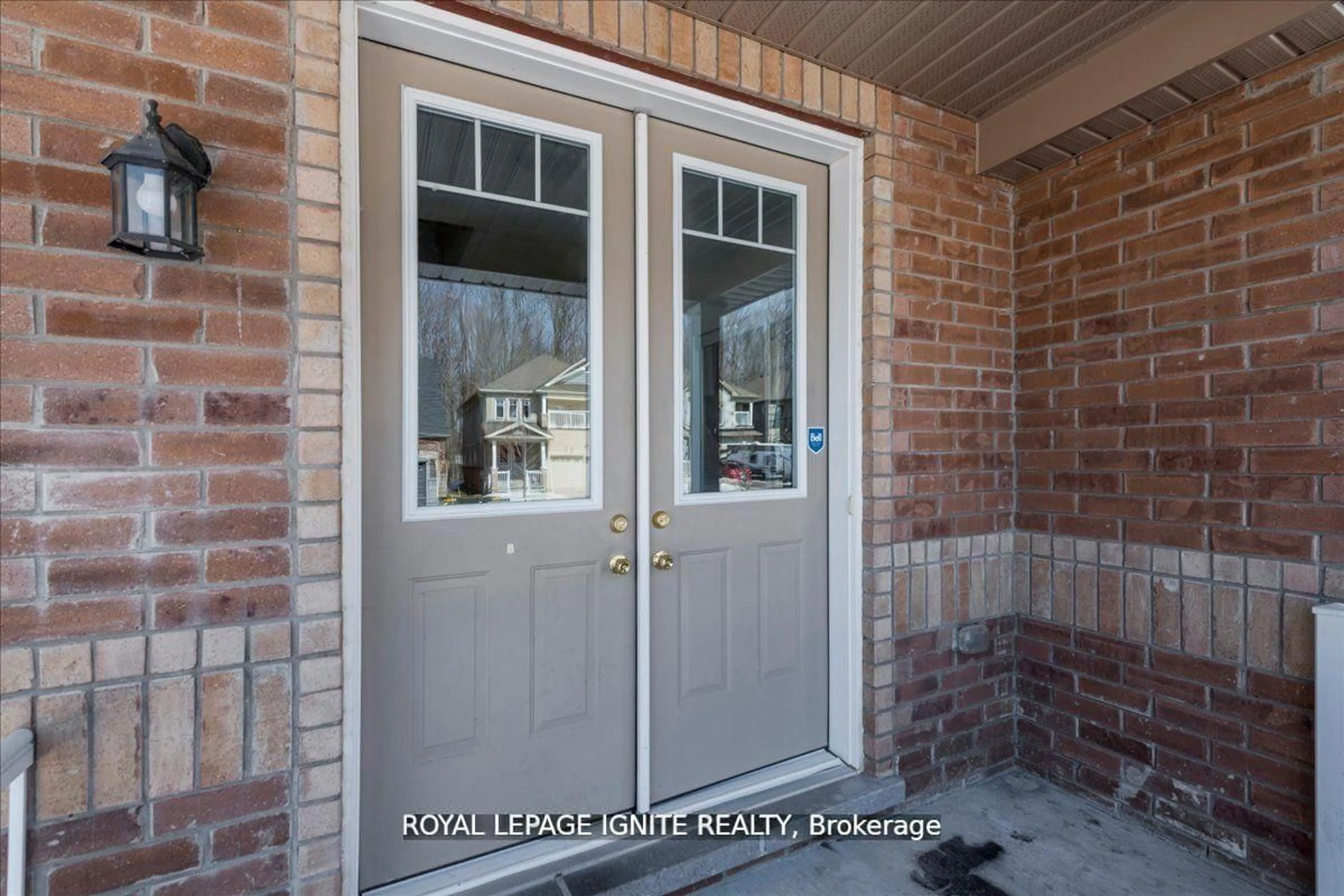 Indoor entryway for 264 Diana Dr, Orillia Ontario L3V 0E2