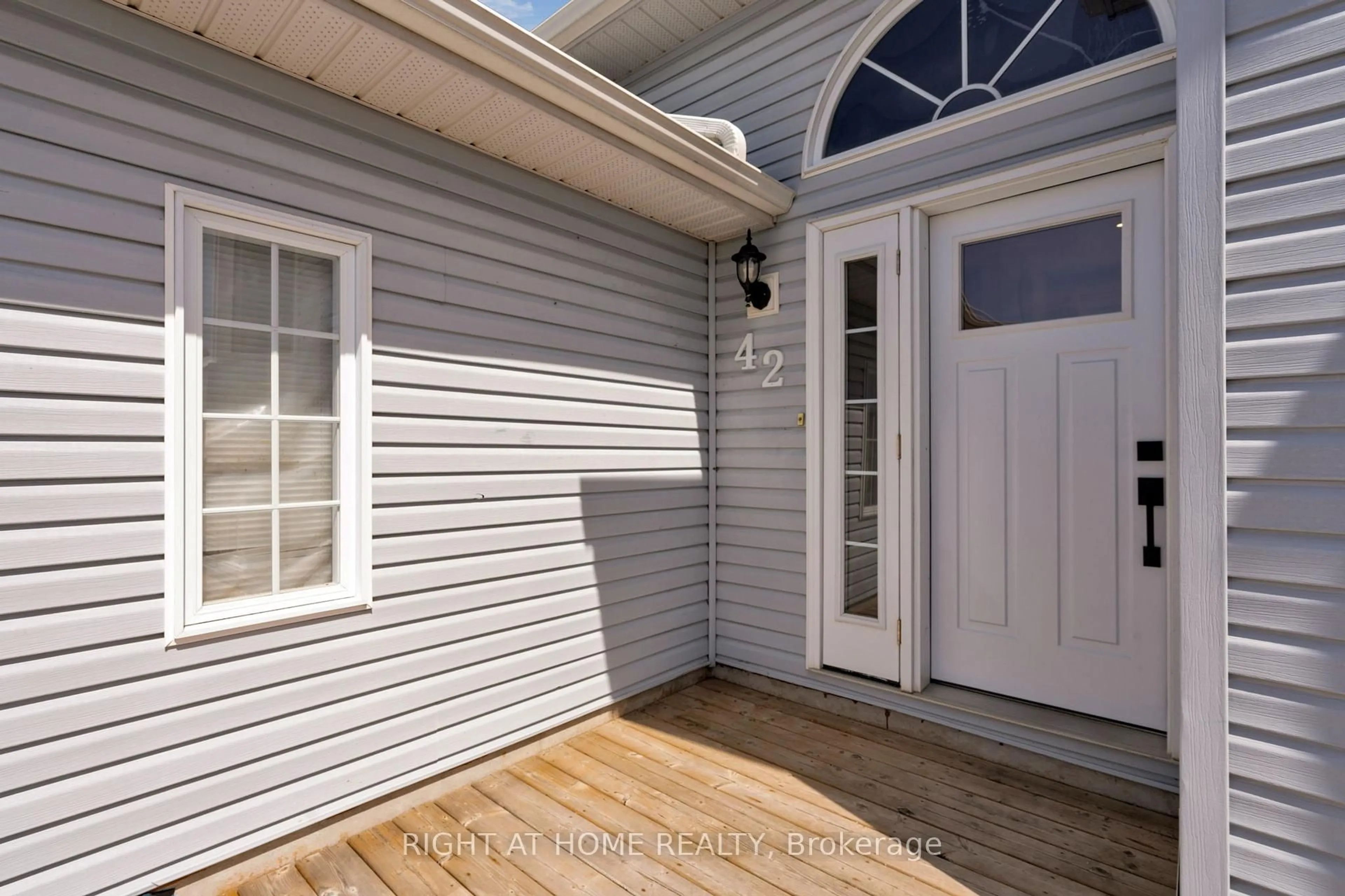 Unknown for 42 Byrnes Cres, Penetanguishene Ontario L9M 1V9