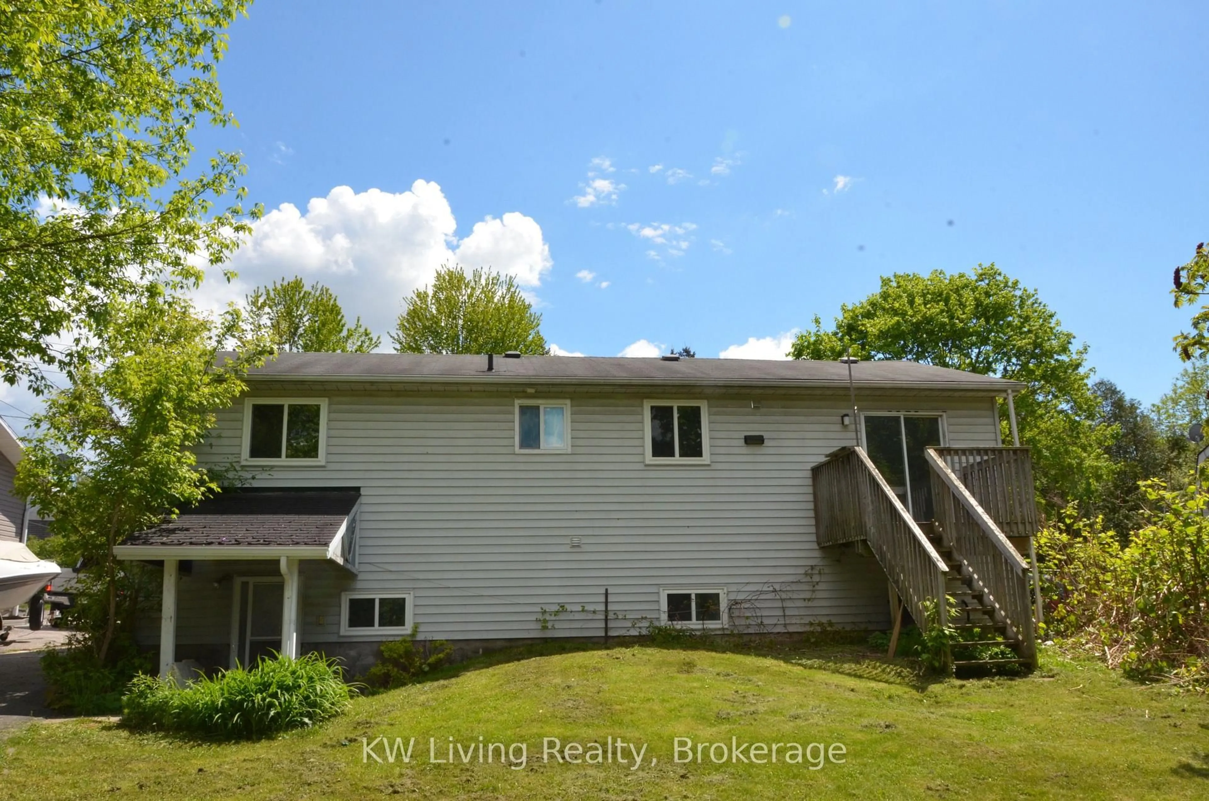 Unknown for 216 Foster Dr, Barrie Ontario L4N 3X8