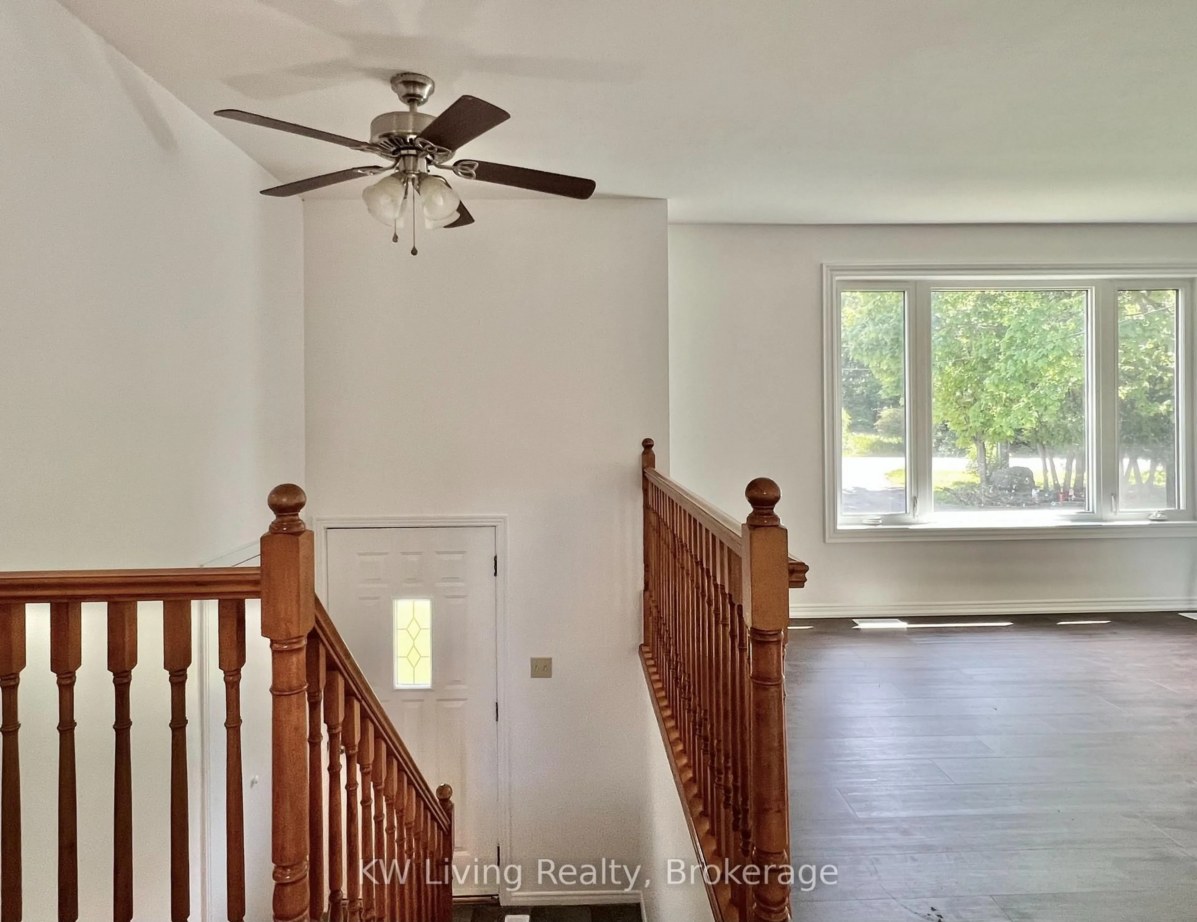 Unknown for 216 Foster Dr, Barrie Ontario L4N 3X8