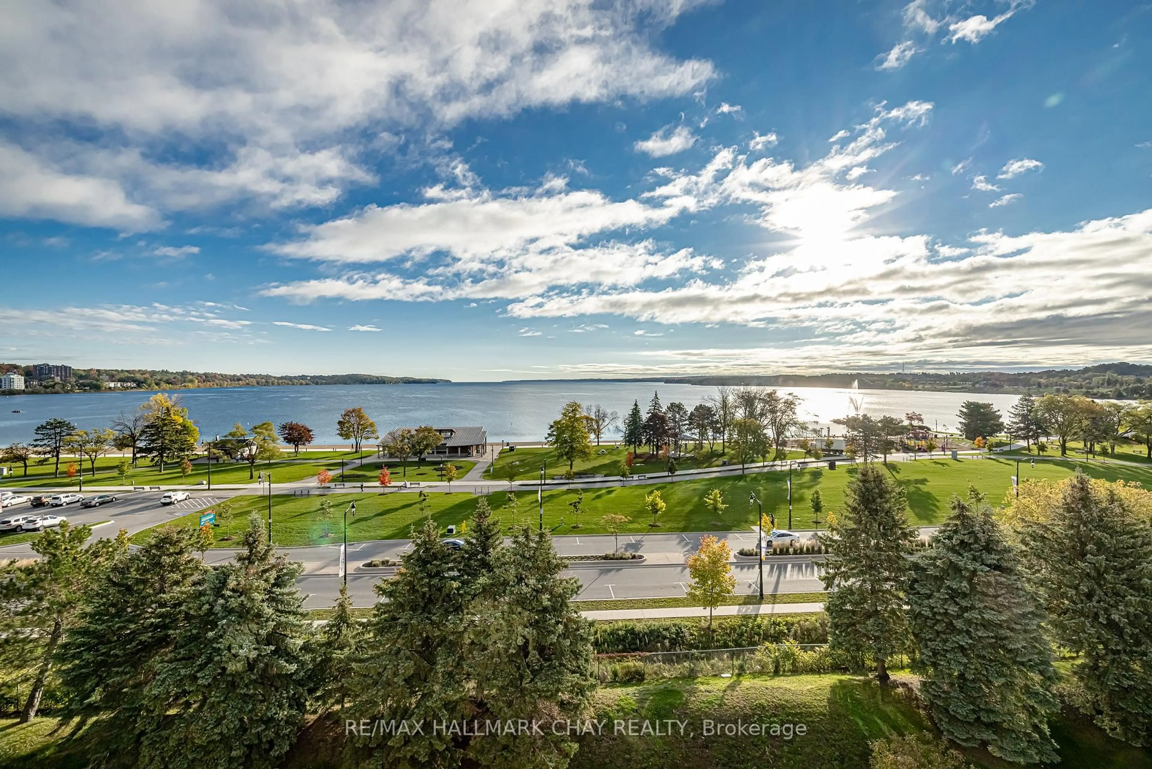 A pic from outside/outdoor area/front of a property/back of a property/a pic from drone, water/lake/river/ocean view for 65 Ellen St #908, Barrie Ontario L4N 3A5