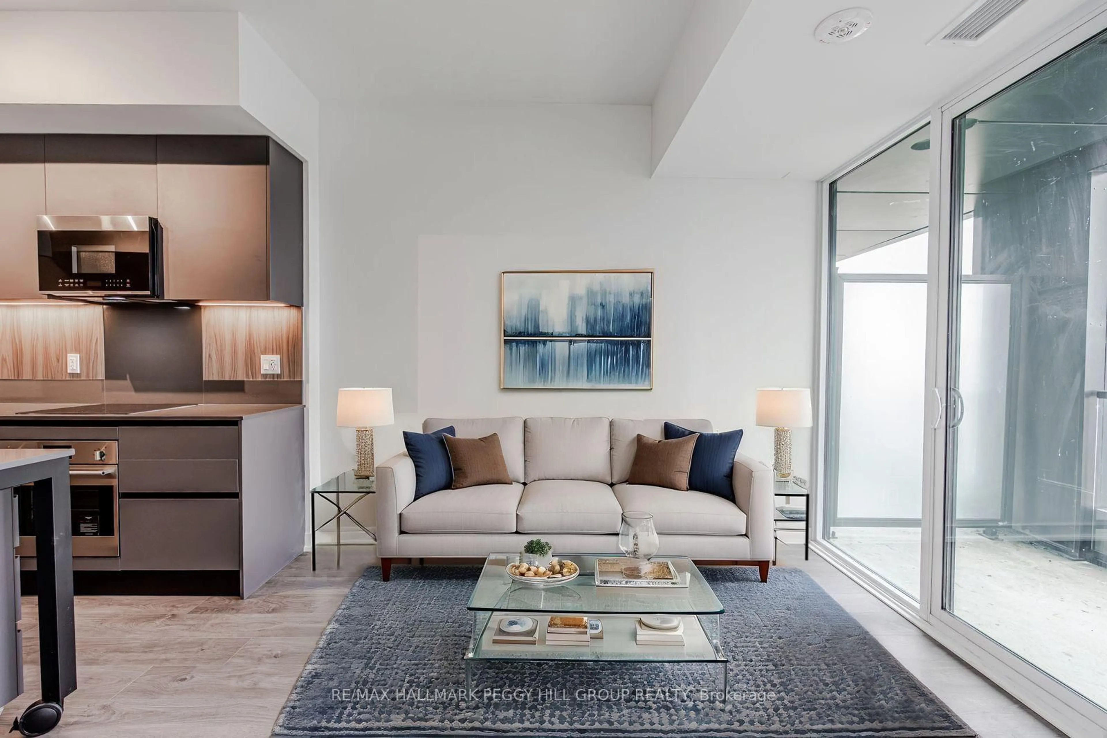 Living room with furniture, unknown for 39 Mary St #1001, Barrie Ontario L4N 1S9