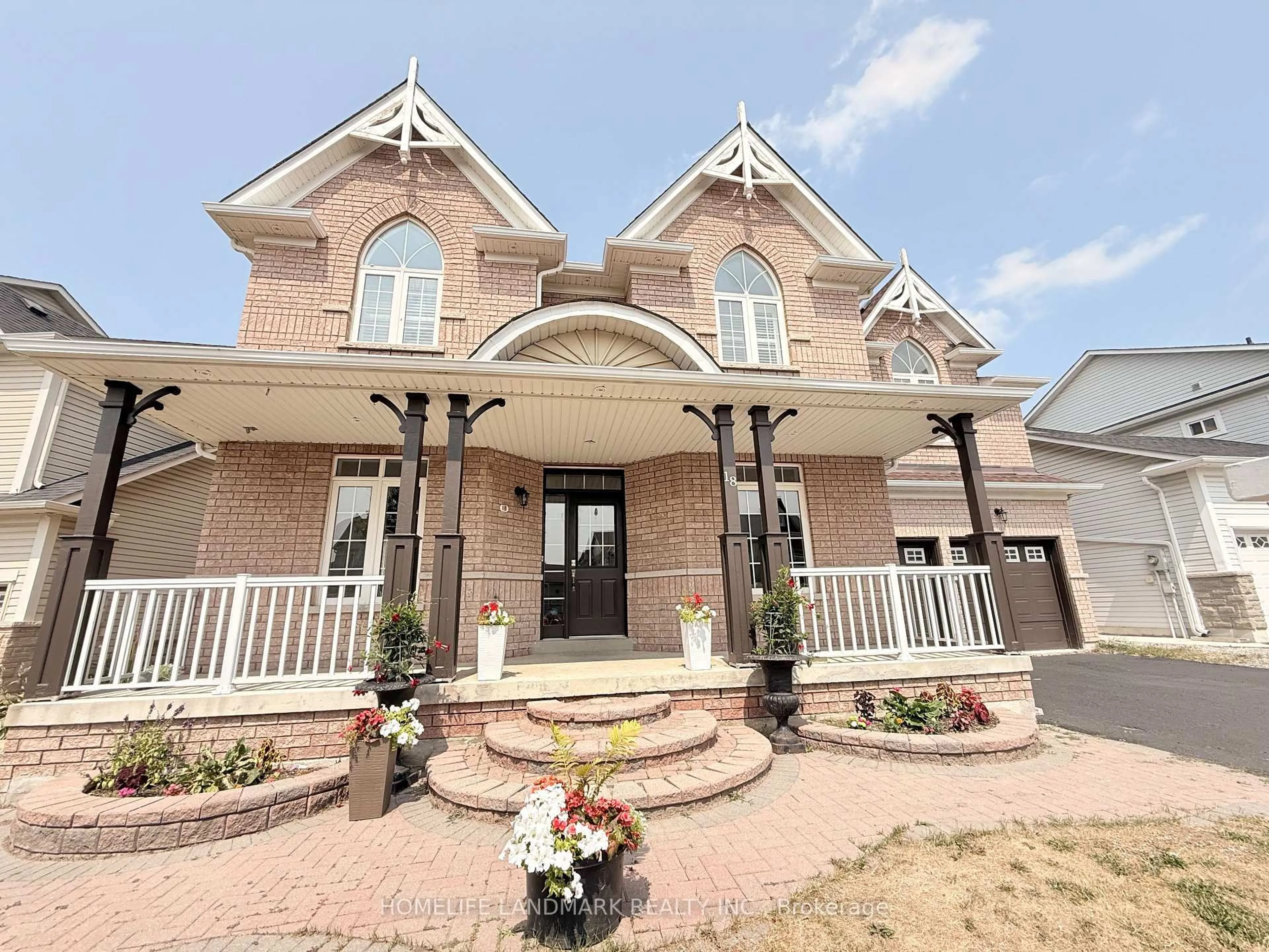Home with brick exterior material, street for 18 The Queensway, Barrie Ontario L4M 7H6