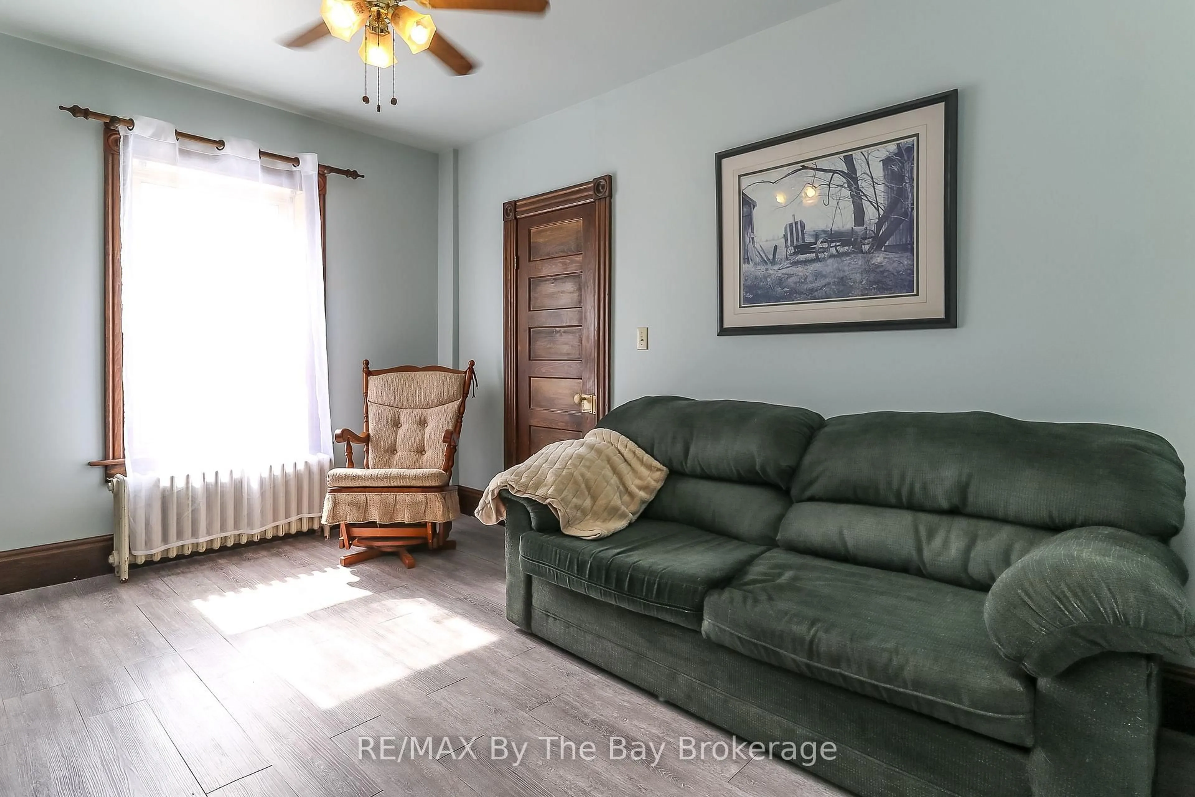Living room with furniture, unknown for 2553 County 42 Rd, Clearview Ontario L0M 1S0