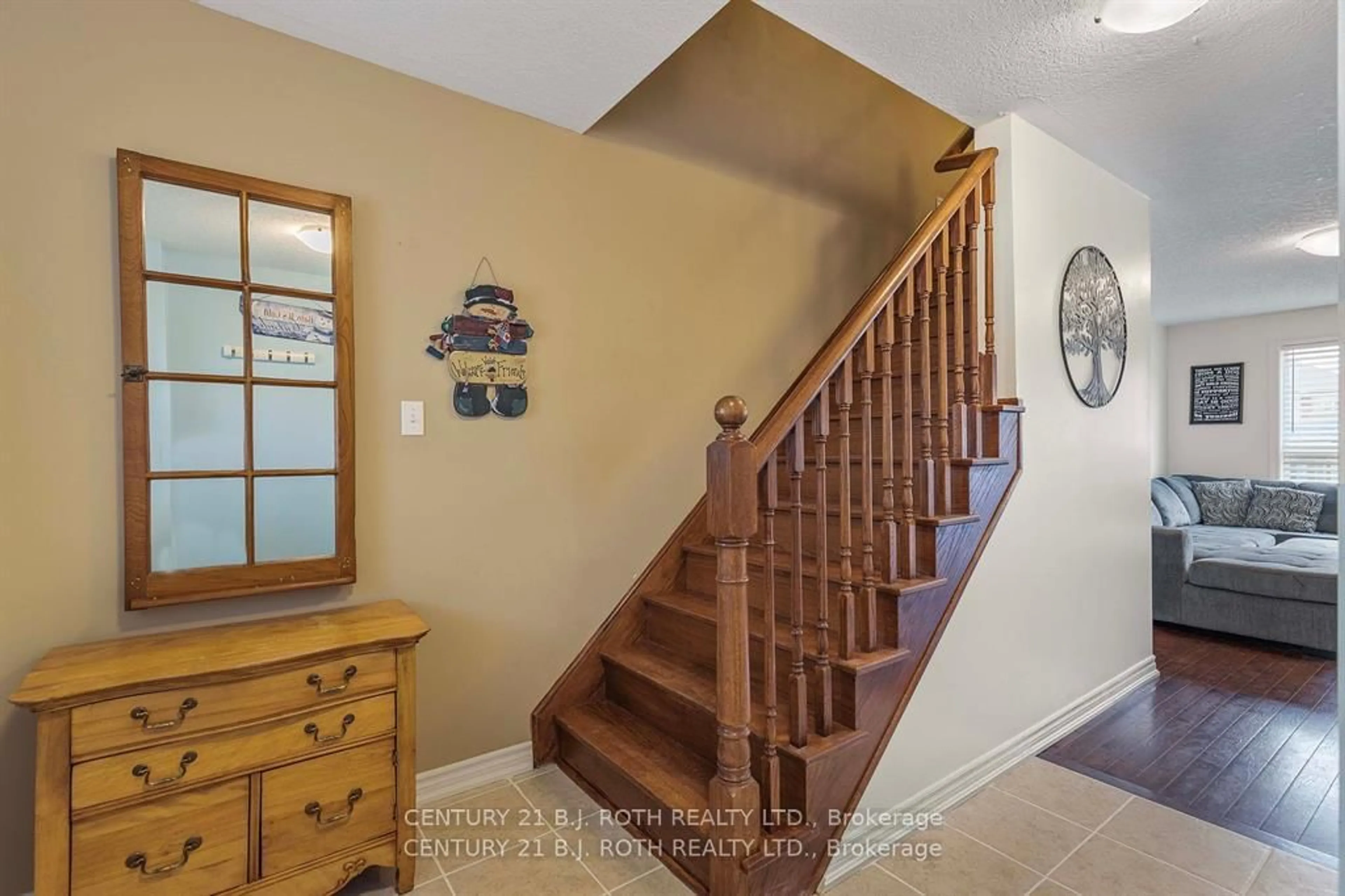 Stairs for 24 Southwoods Cres #88, Barrie Ontario L4N 9P8