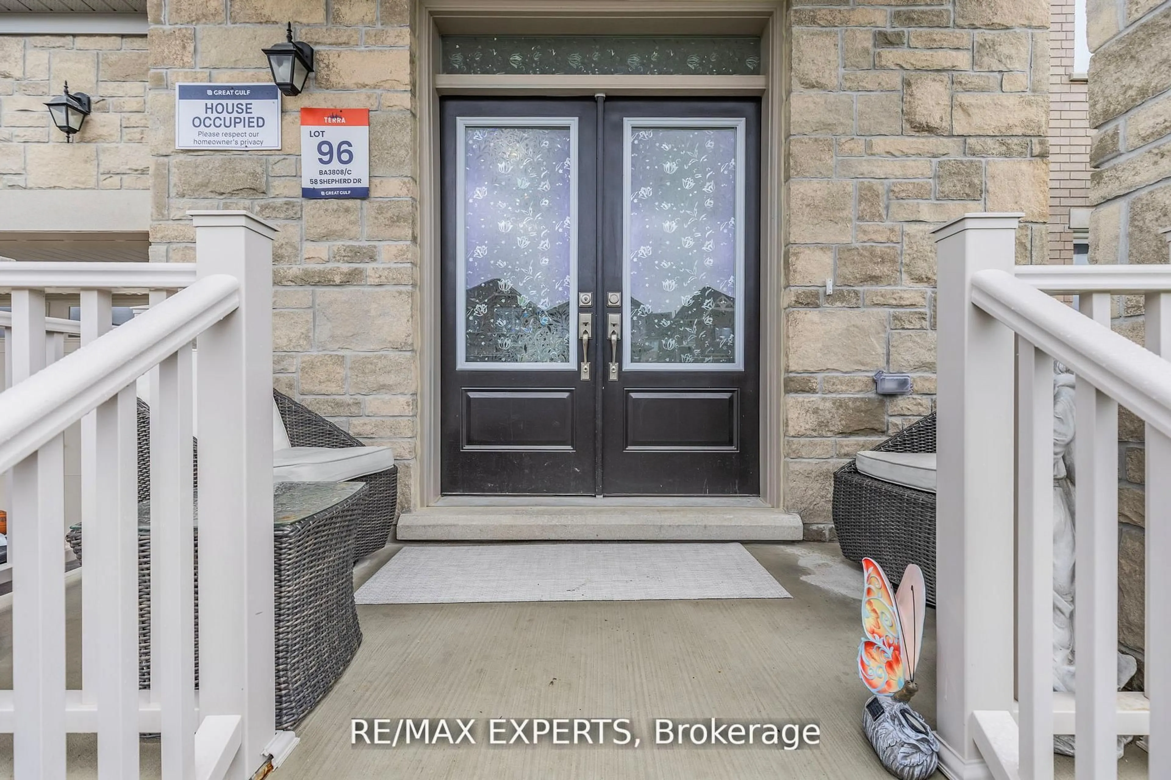 Indoor entryway for 58 Shepherd Dr, Barrie Ontario L9J 0P3