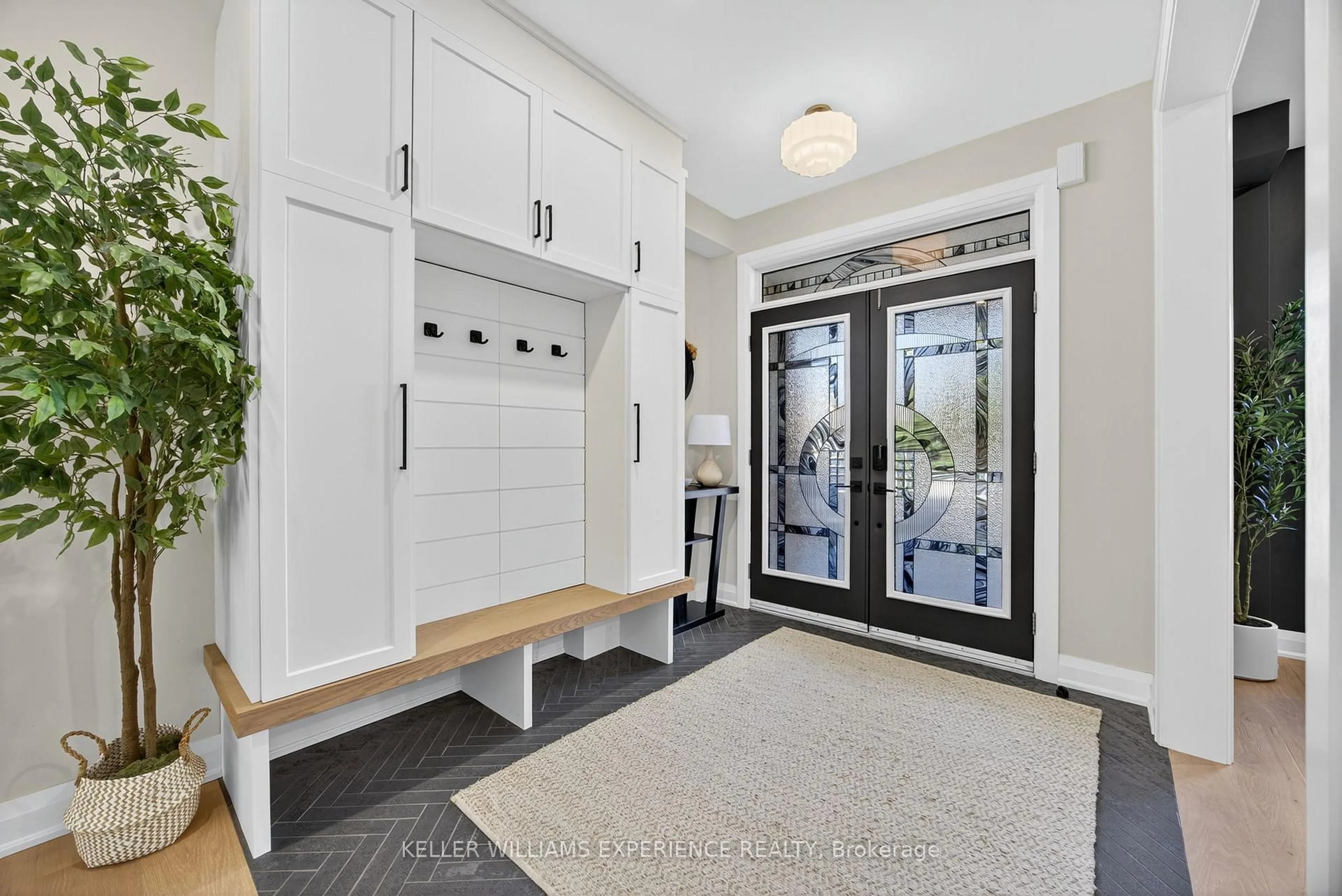 Indoor entryway for 50 Regalia Way, Barrie Ontario L4M 7H8