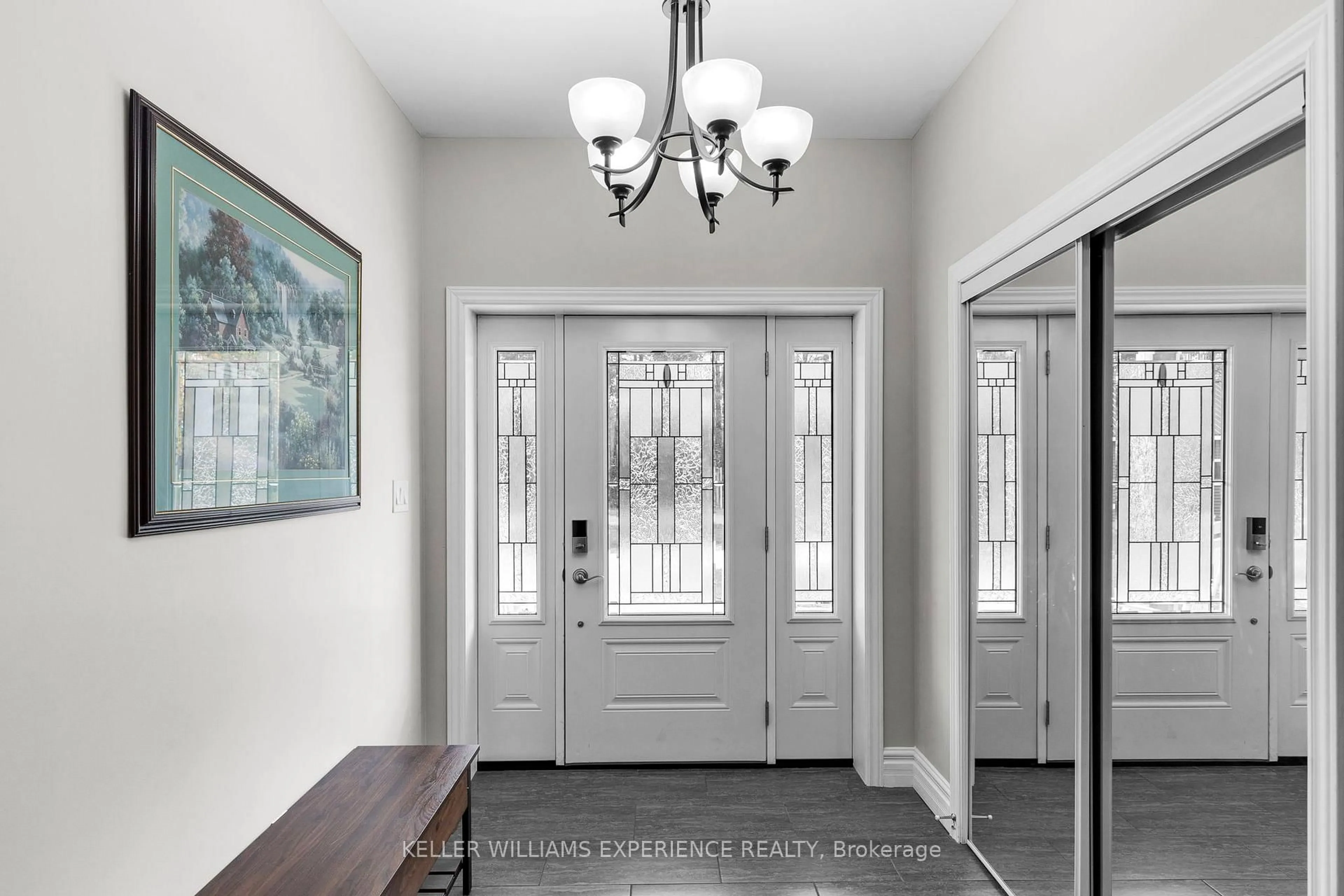Indoor entryway for 3387 Wainman Line, Severn Ontario L3V 7C5
