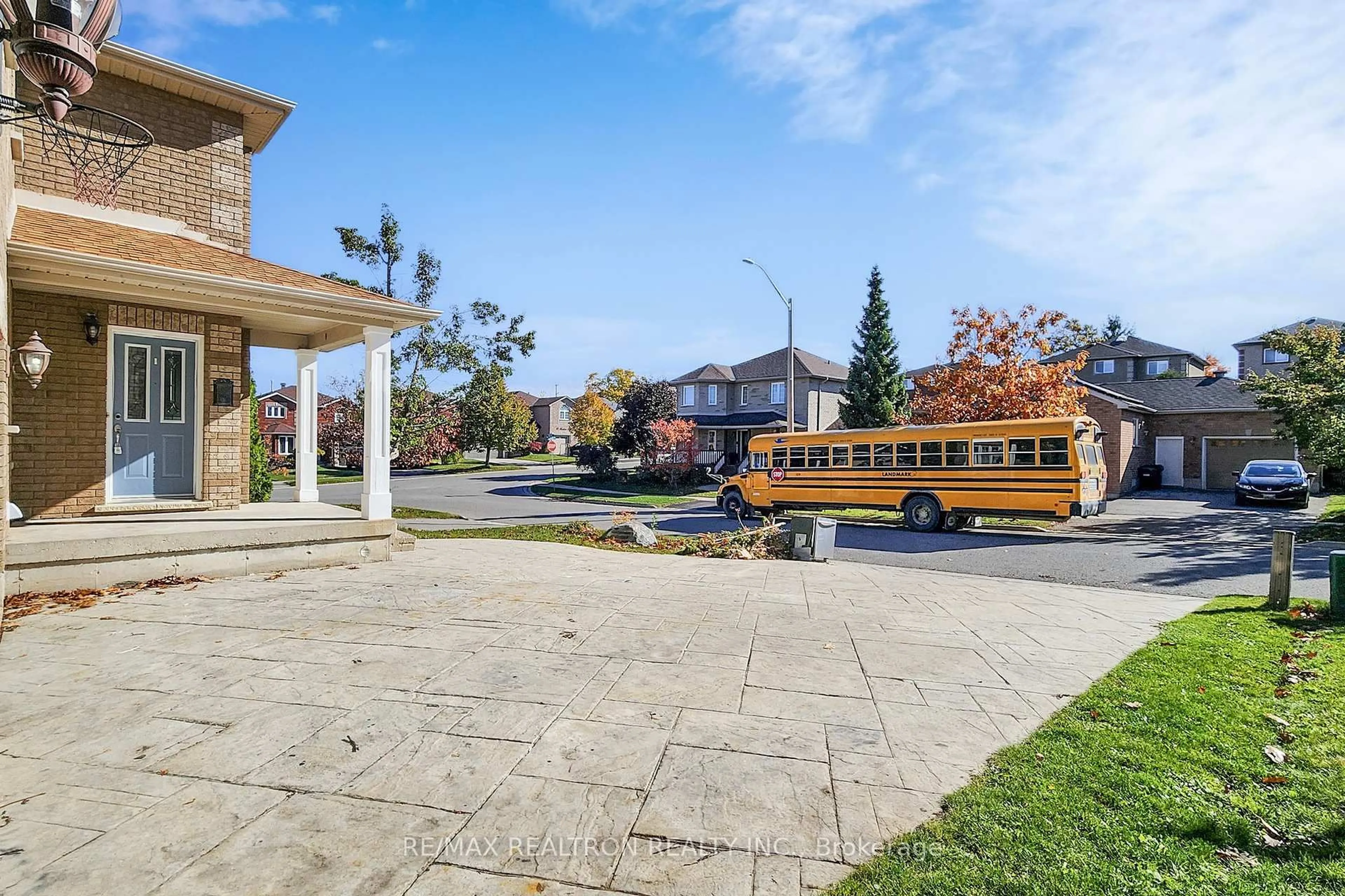 Unknown for 46 Watson Dr, Barrie Ontario L4M 6W7