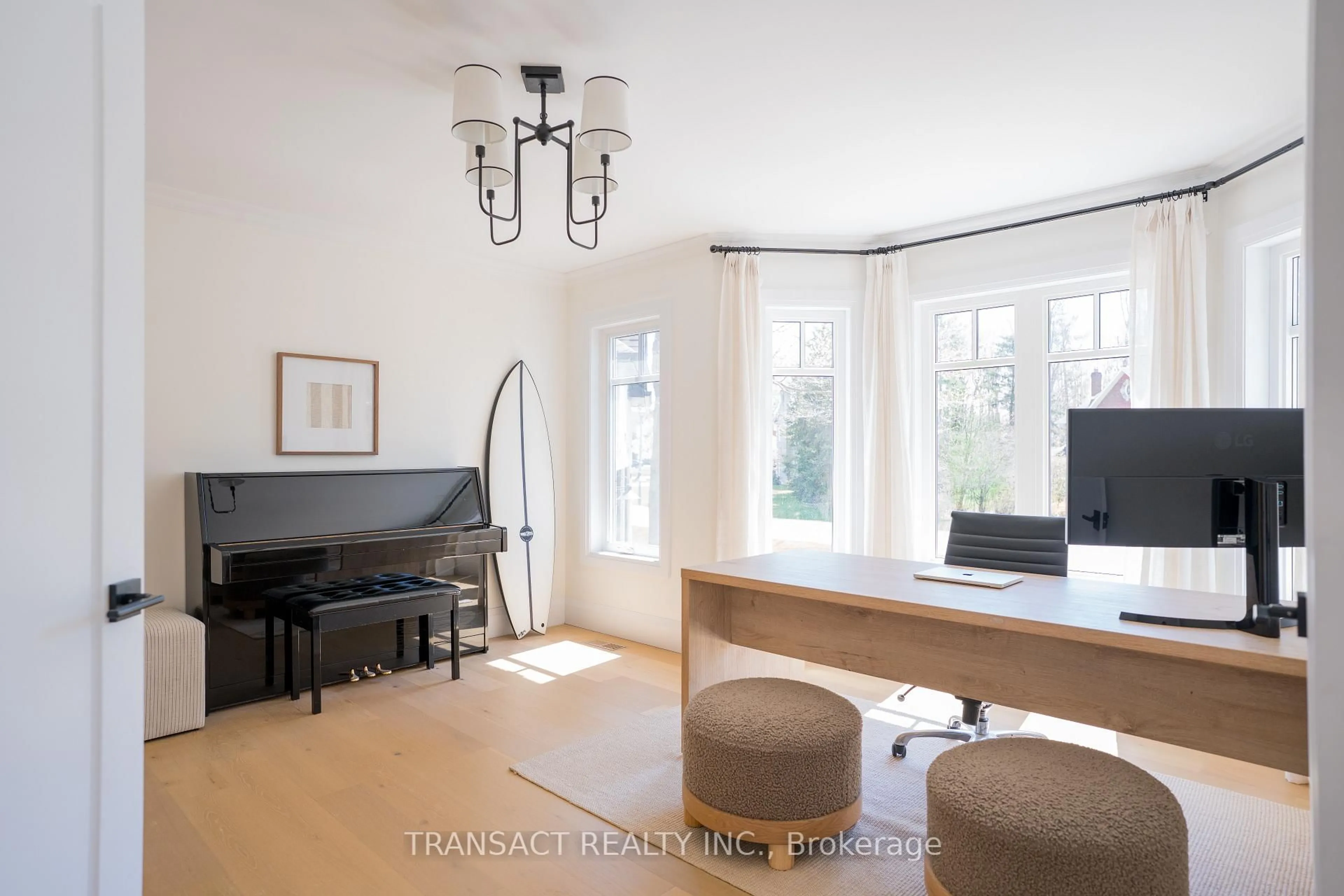 Unknown for 28 Alana Dr, Springwater Ontario L9X 0S1