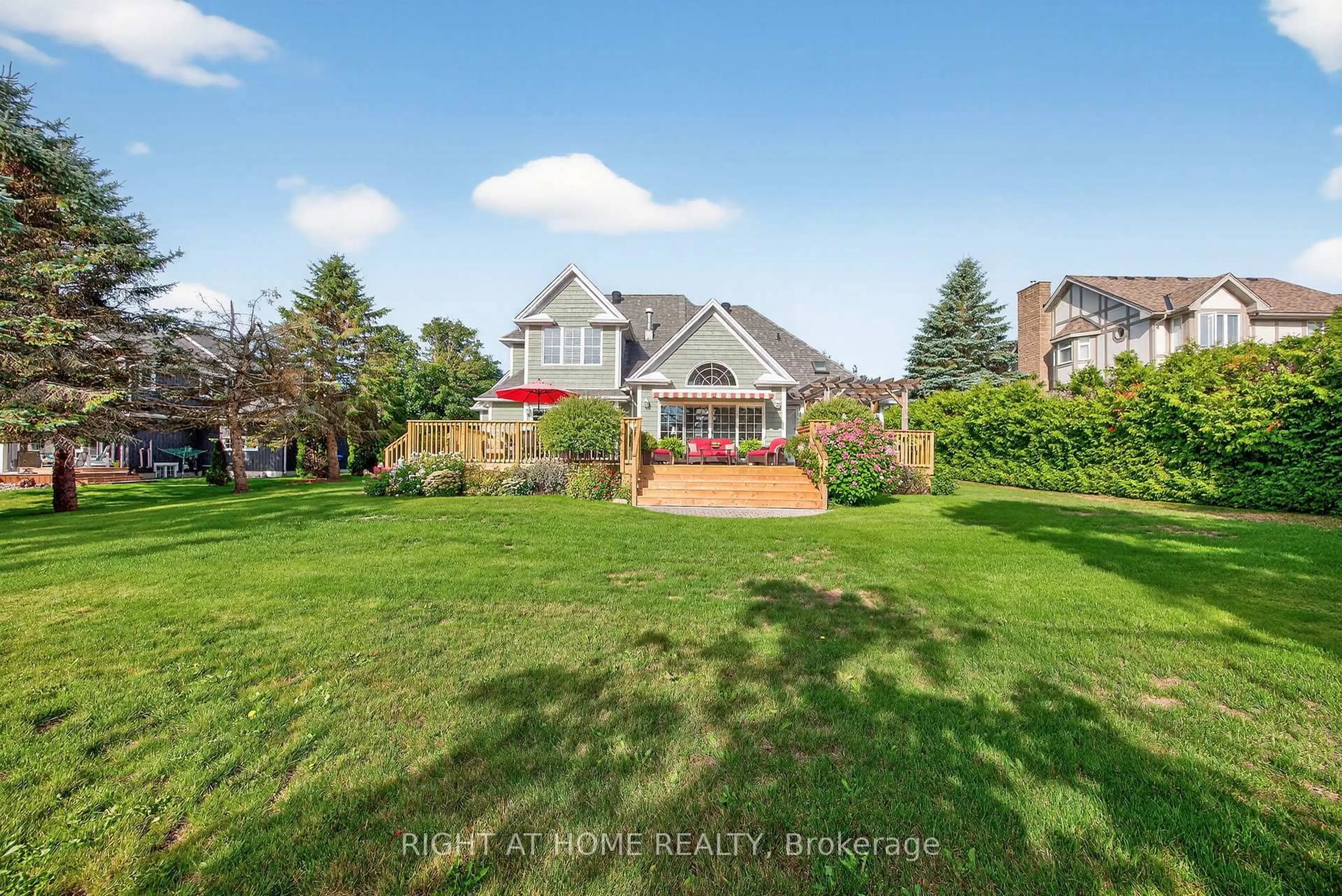 A pic from outside/outdoor area/front of a property/back of a property/a pic from drone, unknown for 57 Highland Dr, Oro-Medonte Ontario L0L 2L0