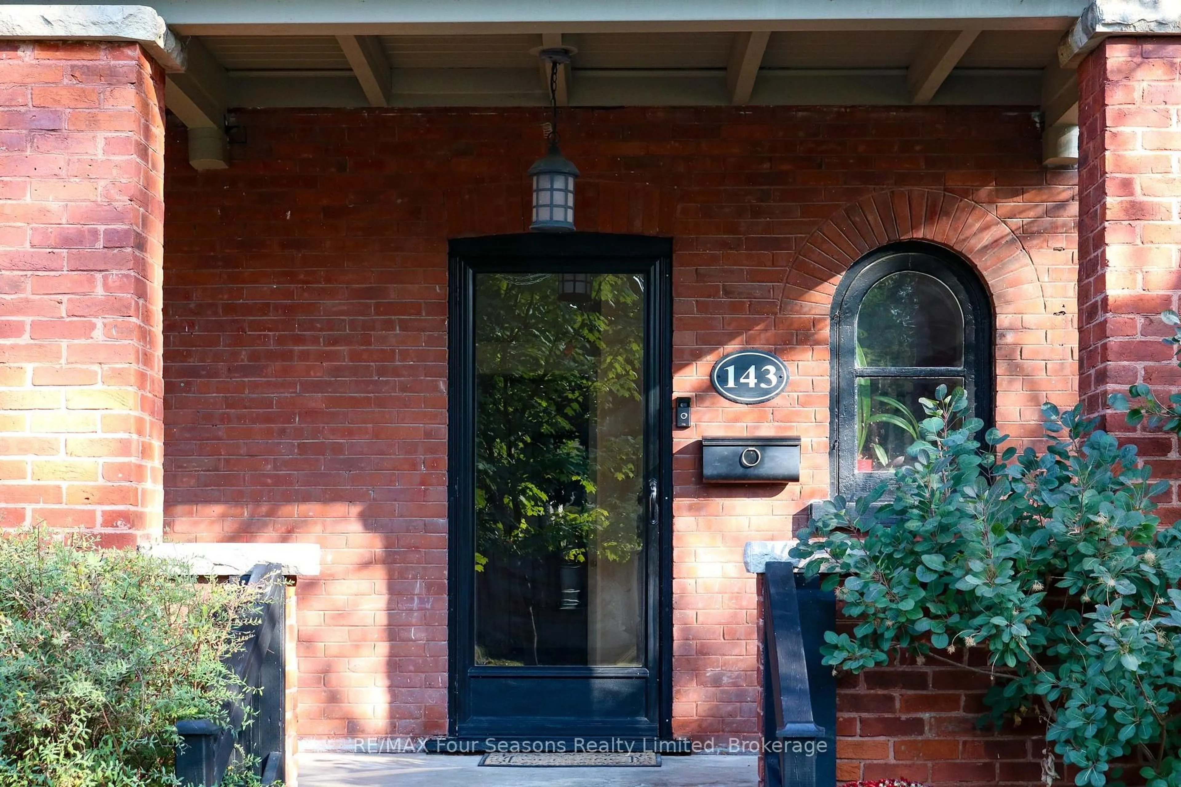 Home with brick exterior material, street for 143 Fourth St, Collingwood Ontario L9Y 1R6