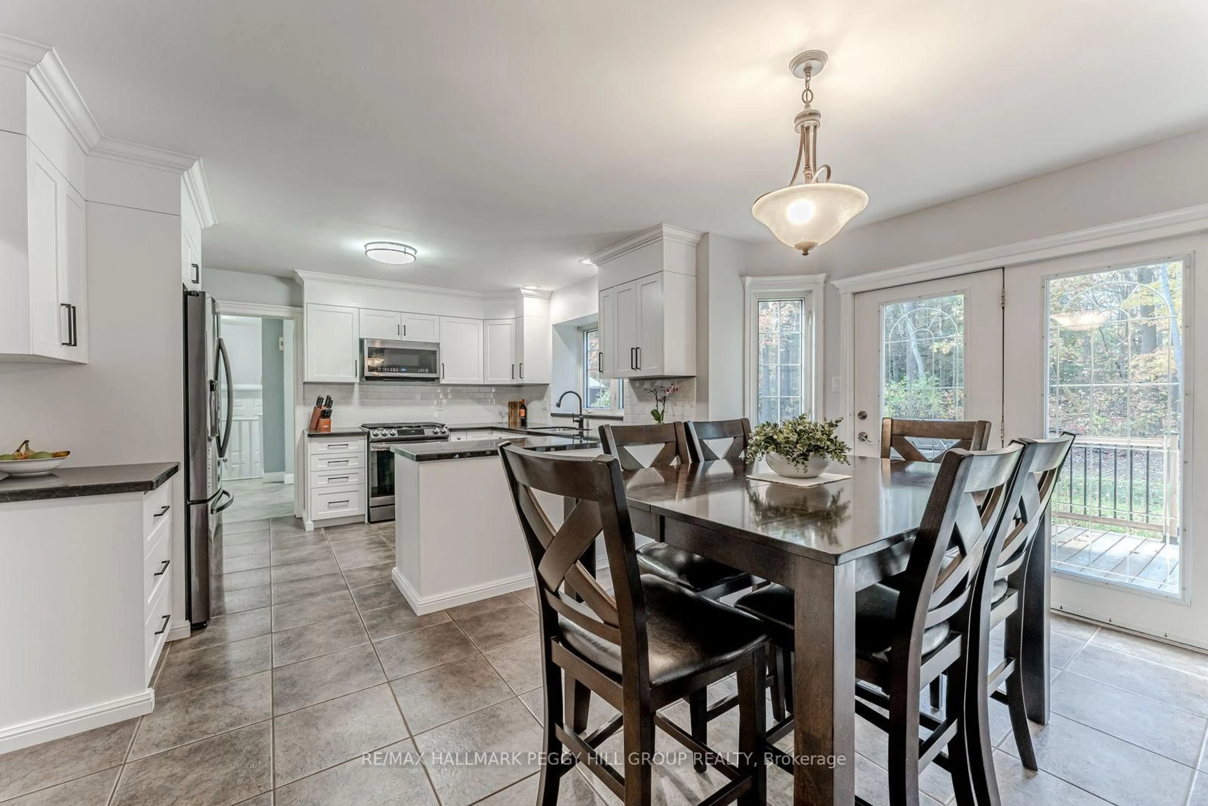 Open concept kitchen, ceramic/tile floor for 1096 Sunnidale Rd, Springwater Ontario L9X 0R9