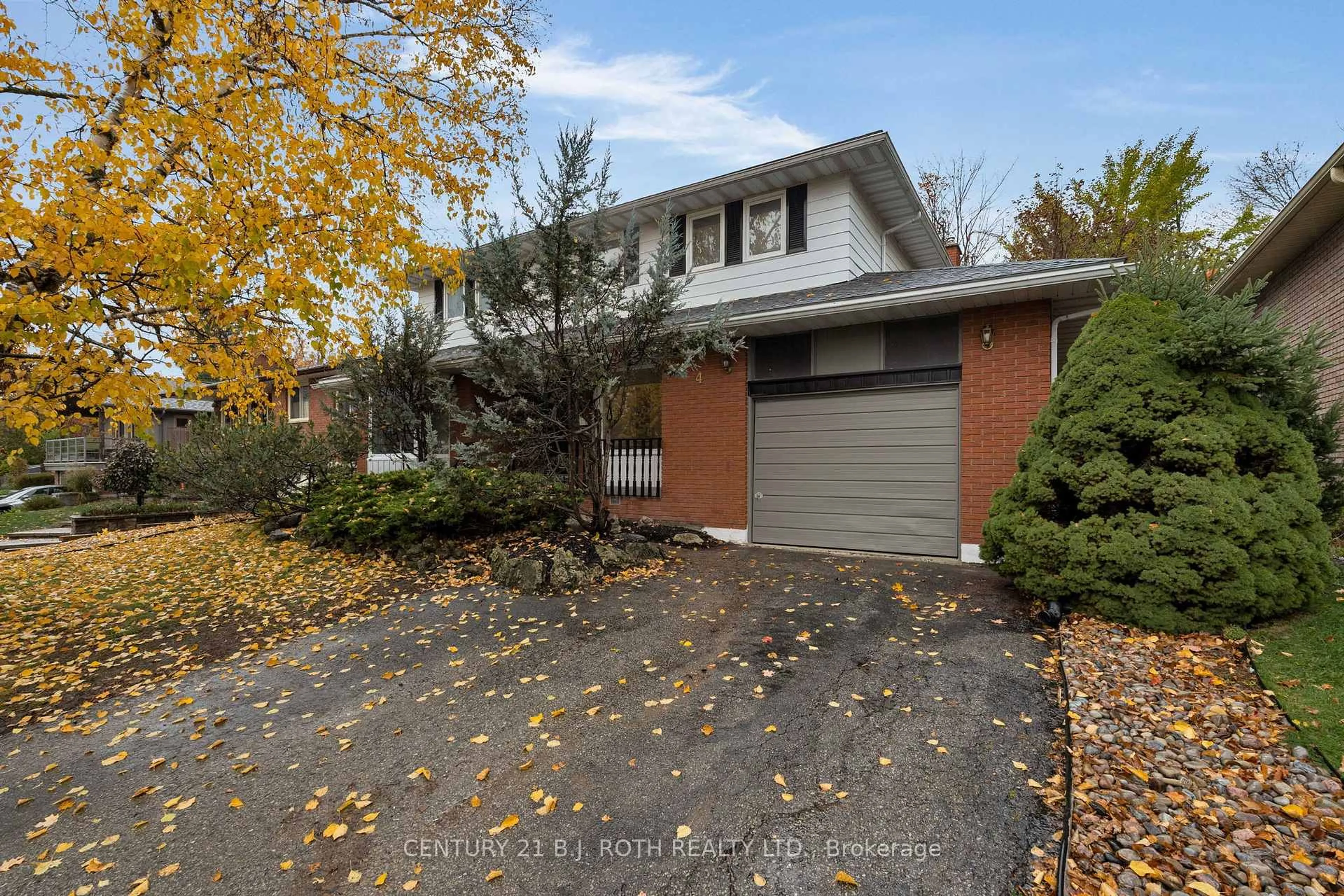 Unknown for 4 White Pine Pl, Barrie Ontario L4M 5L7