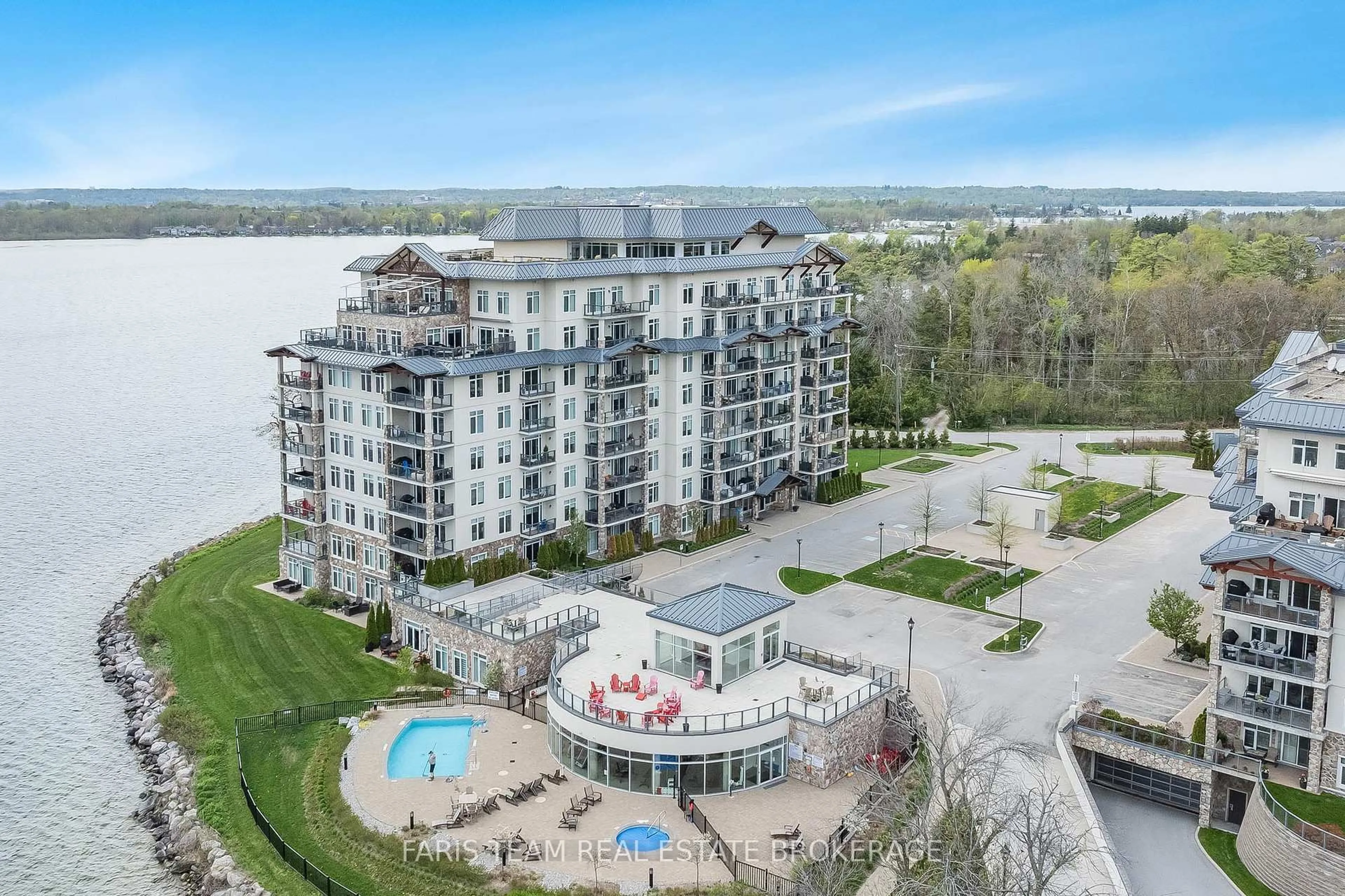 A pic from outside/outdoor area/front of a property/back of a property/a pic from drone, water/lake/river/ocean view for 90 Orchard Point Rd #703, Orillia Ontario L3V 8K4