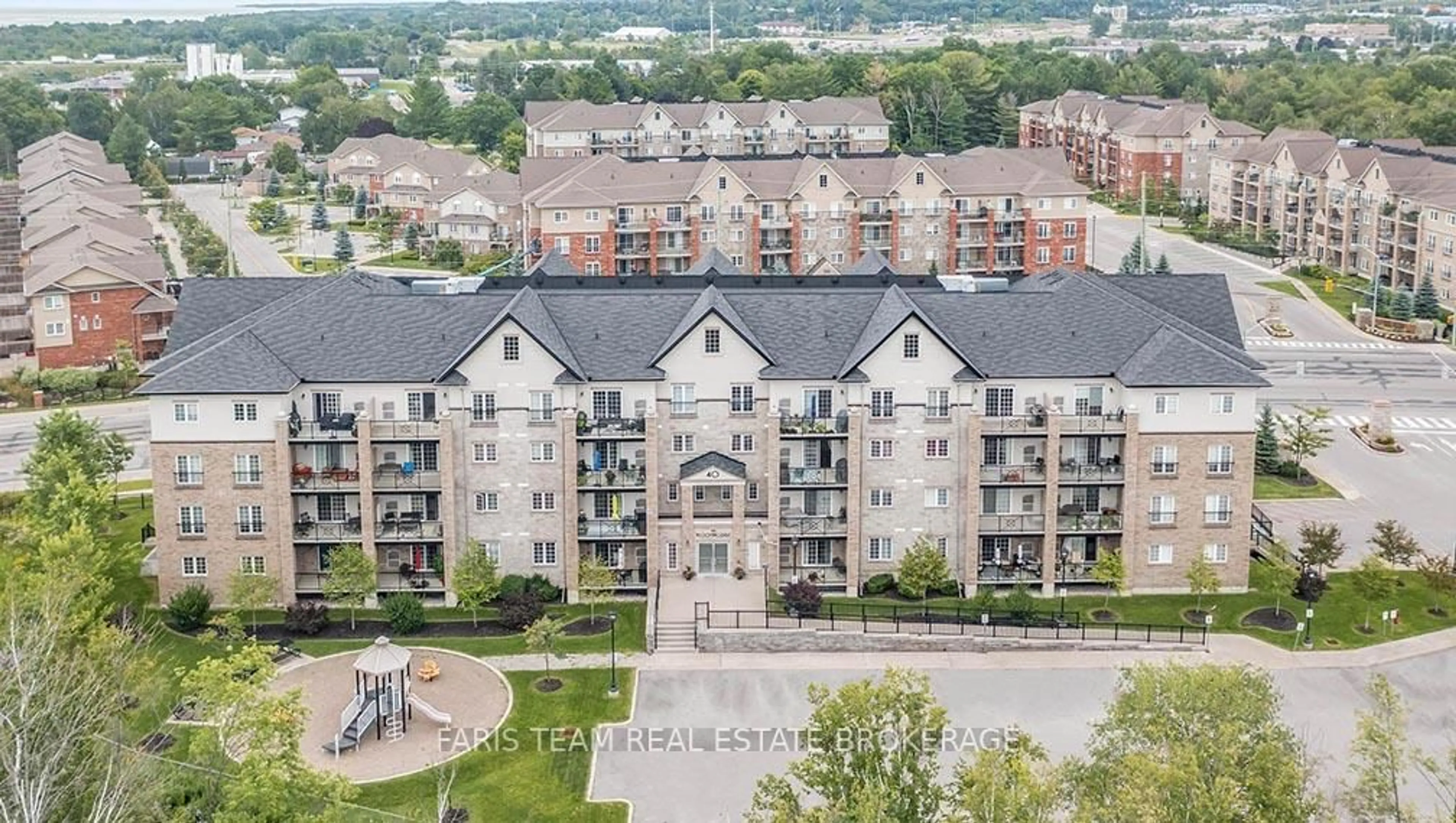 A pic from outside/outdoor area/front of a property/back of a property/a pic from drone, city buildings view from balcony for 40 Ferndale Dr #210, Barrie Ontario L4N 2L3