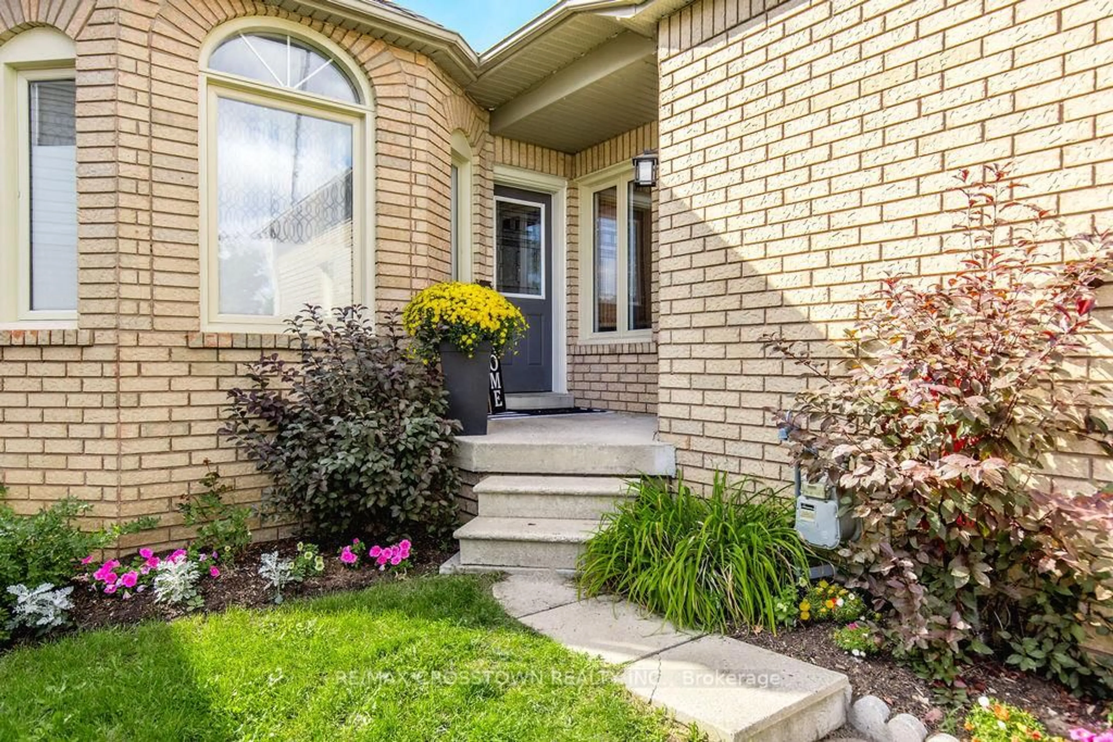 Home with brick exterior material, street for 9 Aikens Cres, Barrie Ontario L4N 8M6