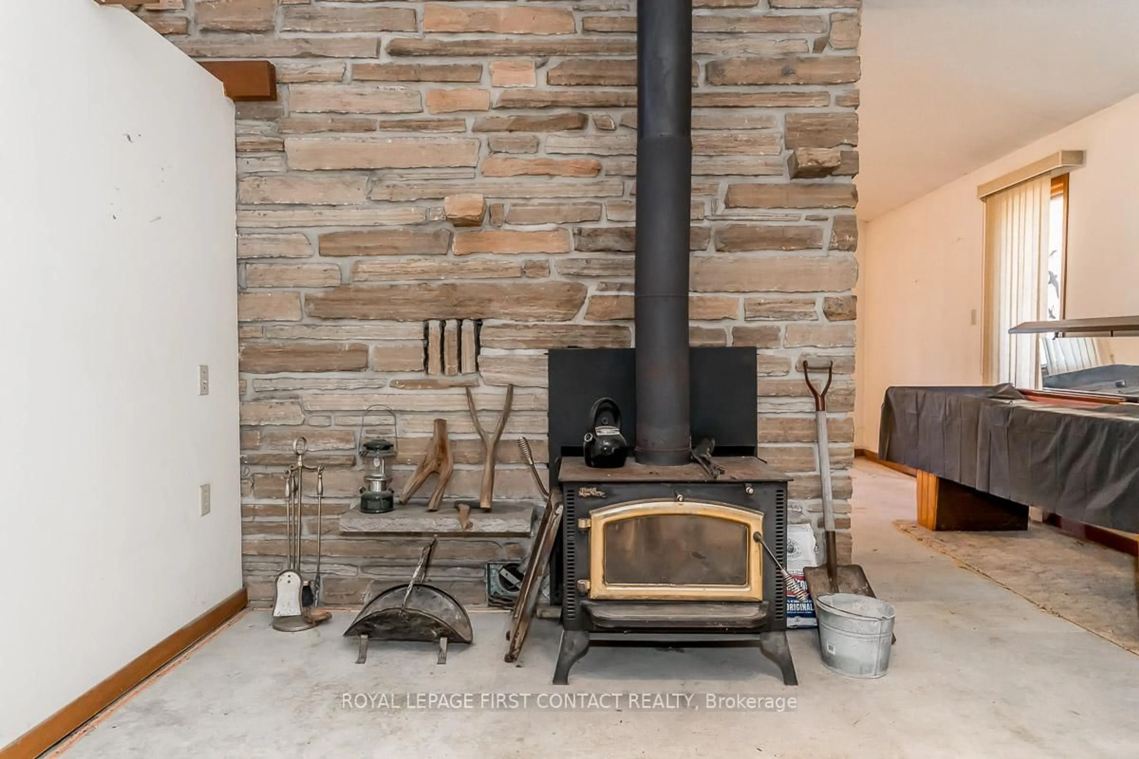 Unknown for 11707 27 County Rd, Springwater Ontario L0L 1X0