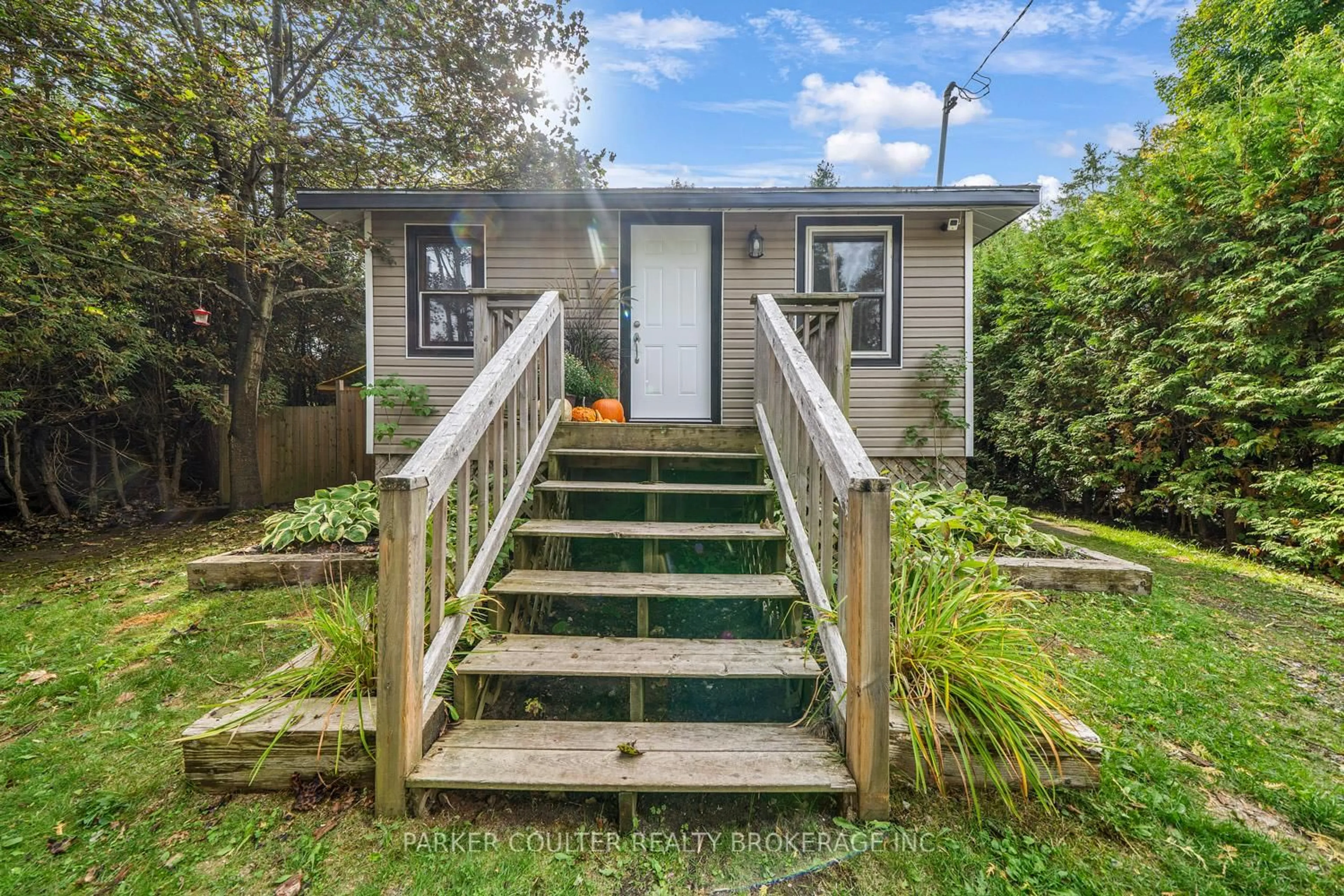 Unknown for 1182 5 Line, Oro-Medonte Ontario L0L 2E0