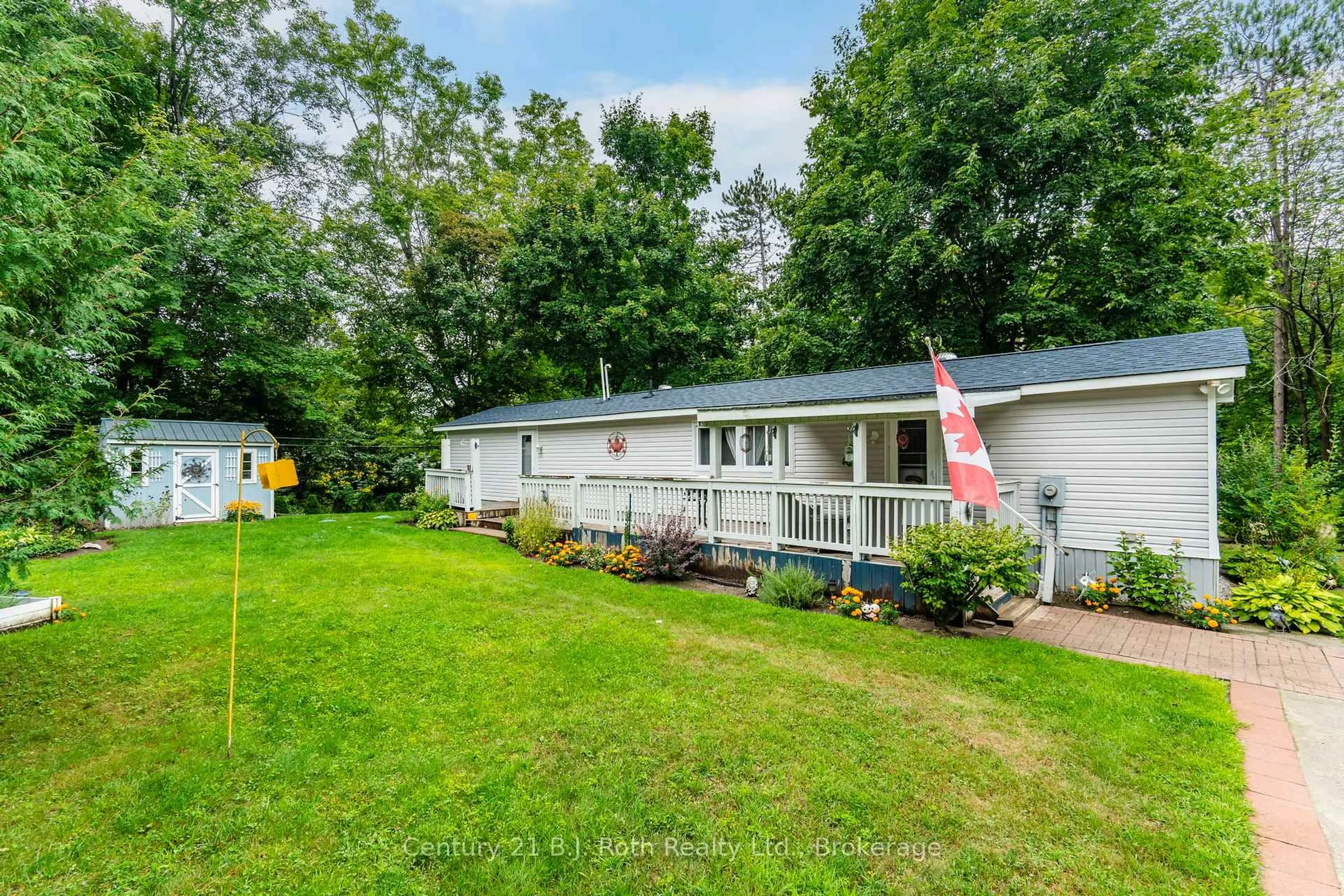 Home with vinyl exterior material, unknown for 5263 Elliott Sdrd #49, Tay Ontario L4R 4K3