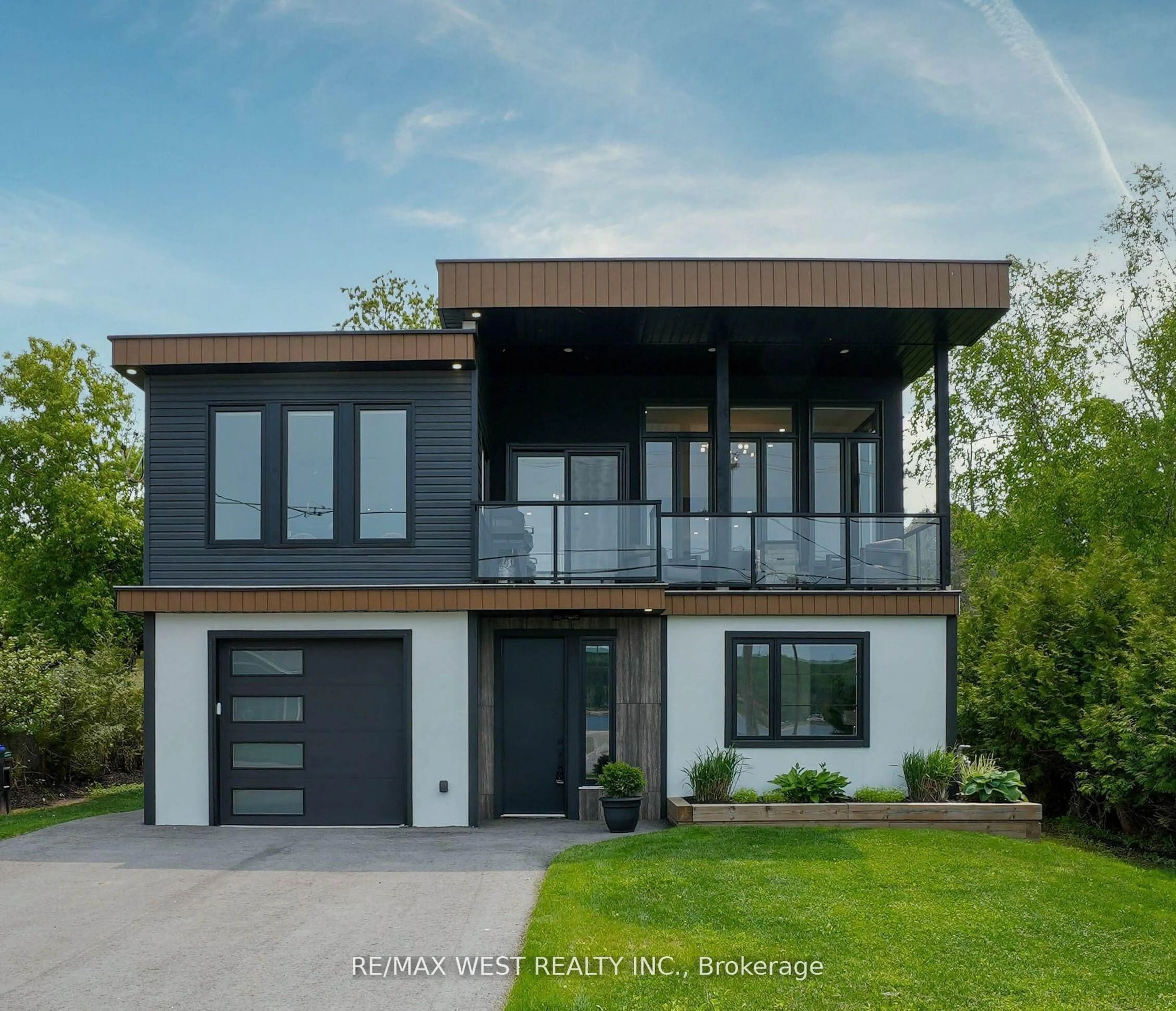 Home with brick exterior material, street for 171 Fox St, Penetanguishene Ontario L9M 1E7