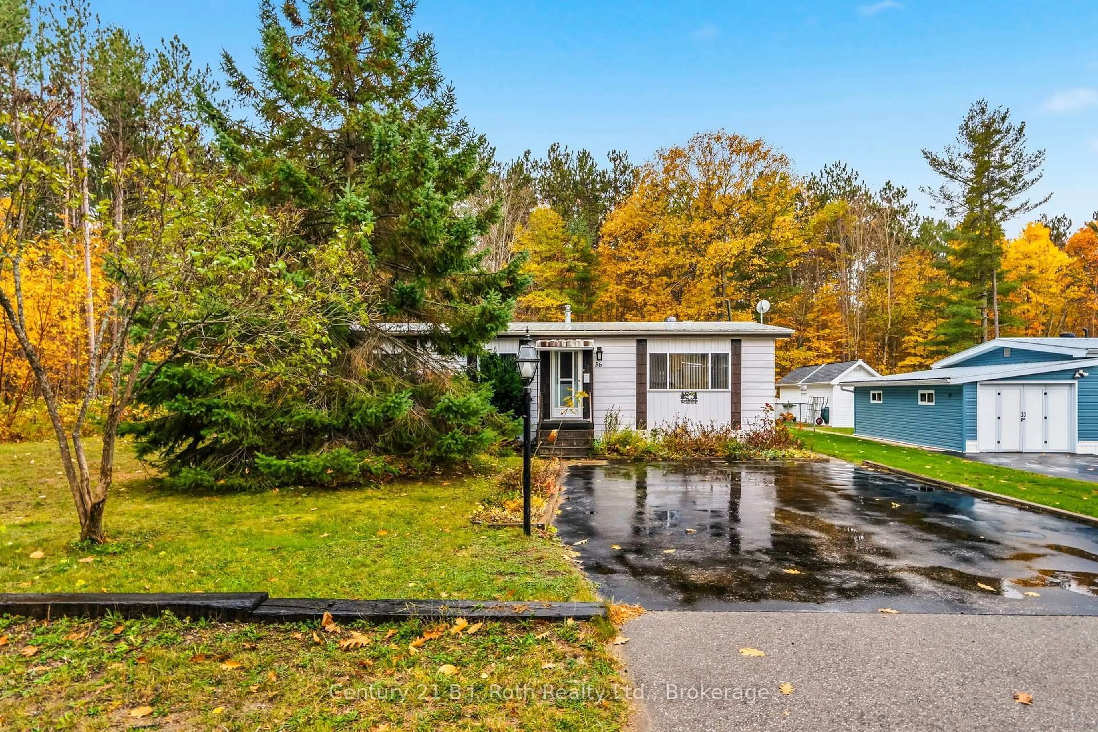 Home with vinyl exterior material, unknown for 5263 Elliott Sdrd #36, Tay Ontario L4R 4K3