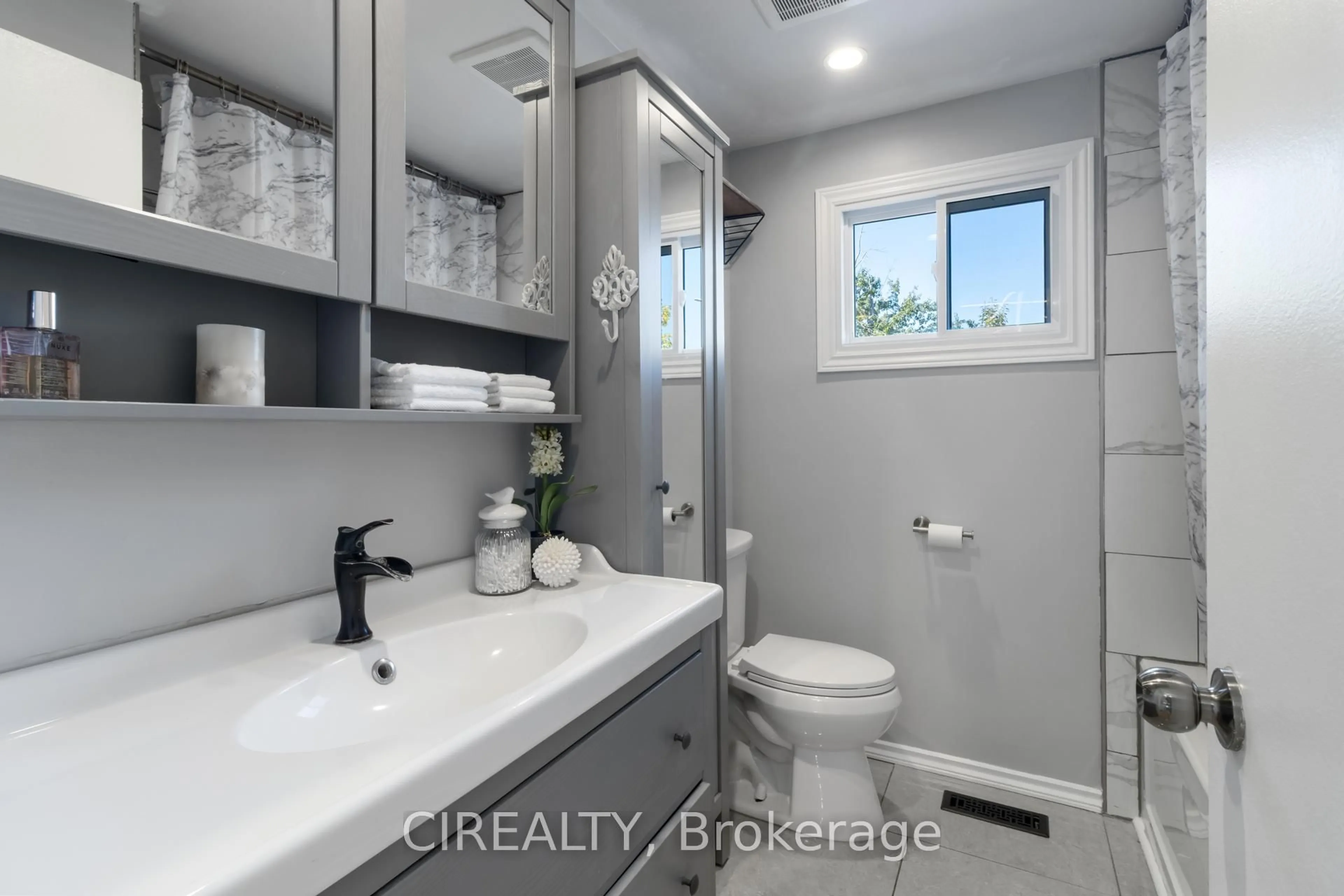 Contemporary bathroom, ceramic/tile floor for 53 Christie Cres, Barrie Ontario L4N 4V2