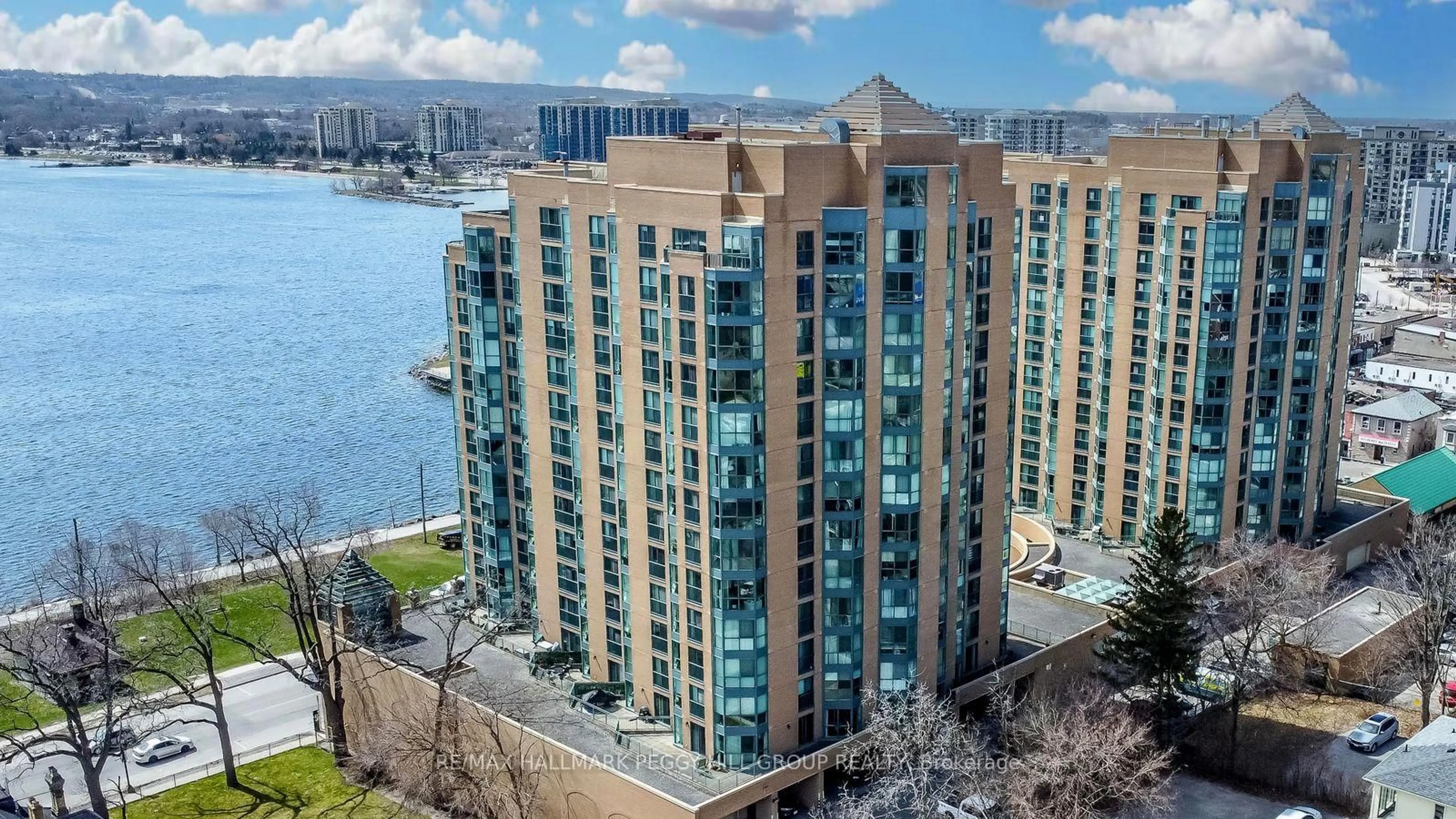 A pic from outside/outdoor area/front of a property/back of a property/a pic from drone, water/lake/river/ocean view for 150 Dunlop St #1103, Barrie Ontario L4M 6H1