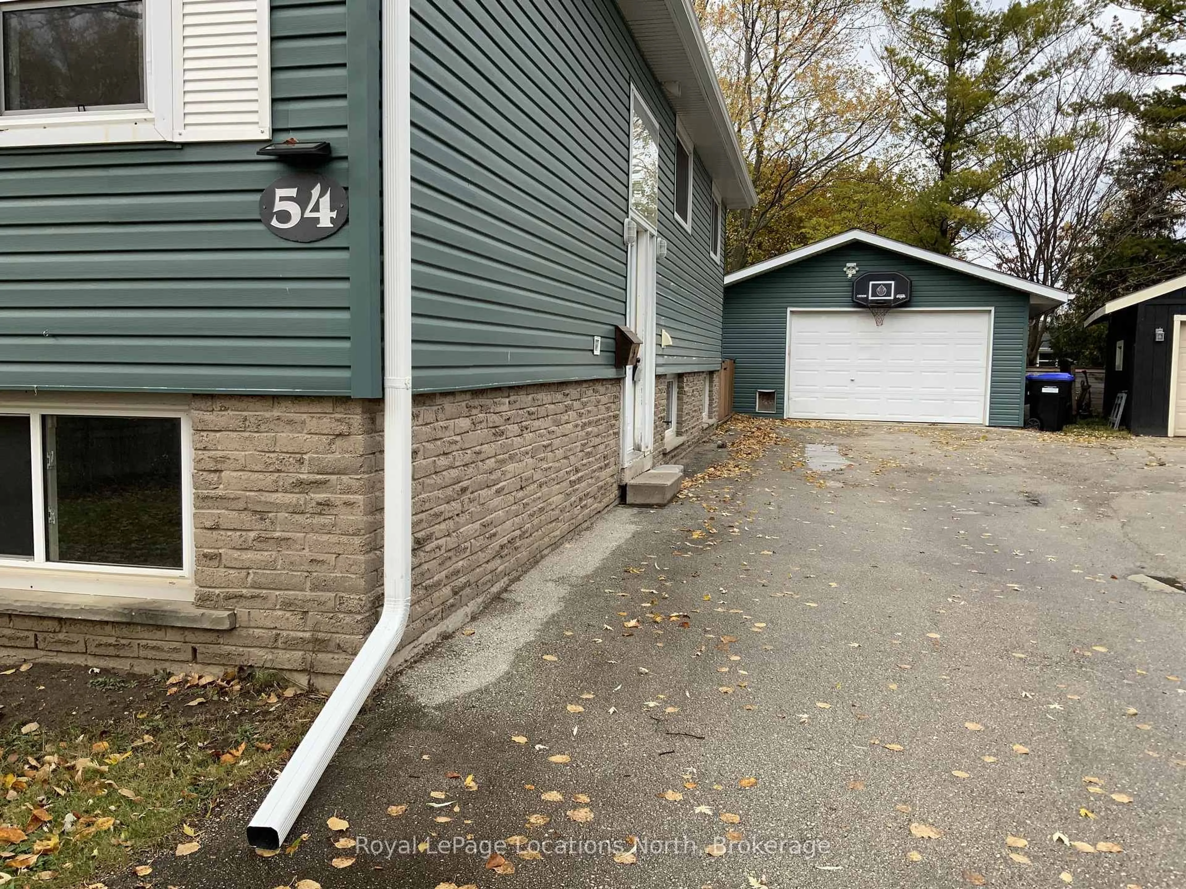 Unknown for 54 Courtice Cres, Collingwood Ontario L9Y 4G1