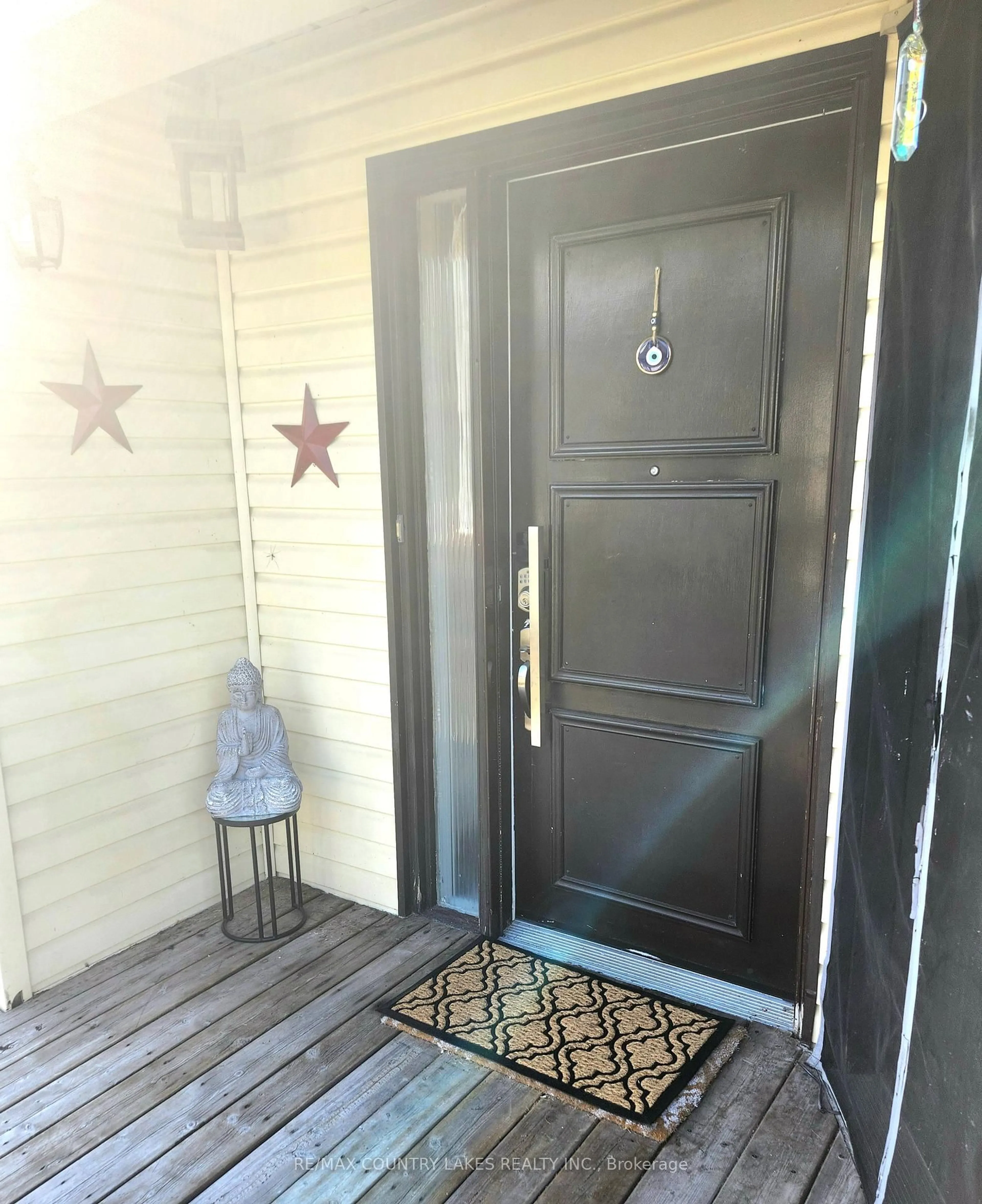 Indoor entryway for 70 Laguna Pkwy #12, Ramara Ontario L0K 1B0