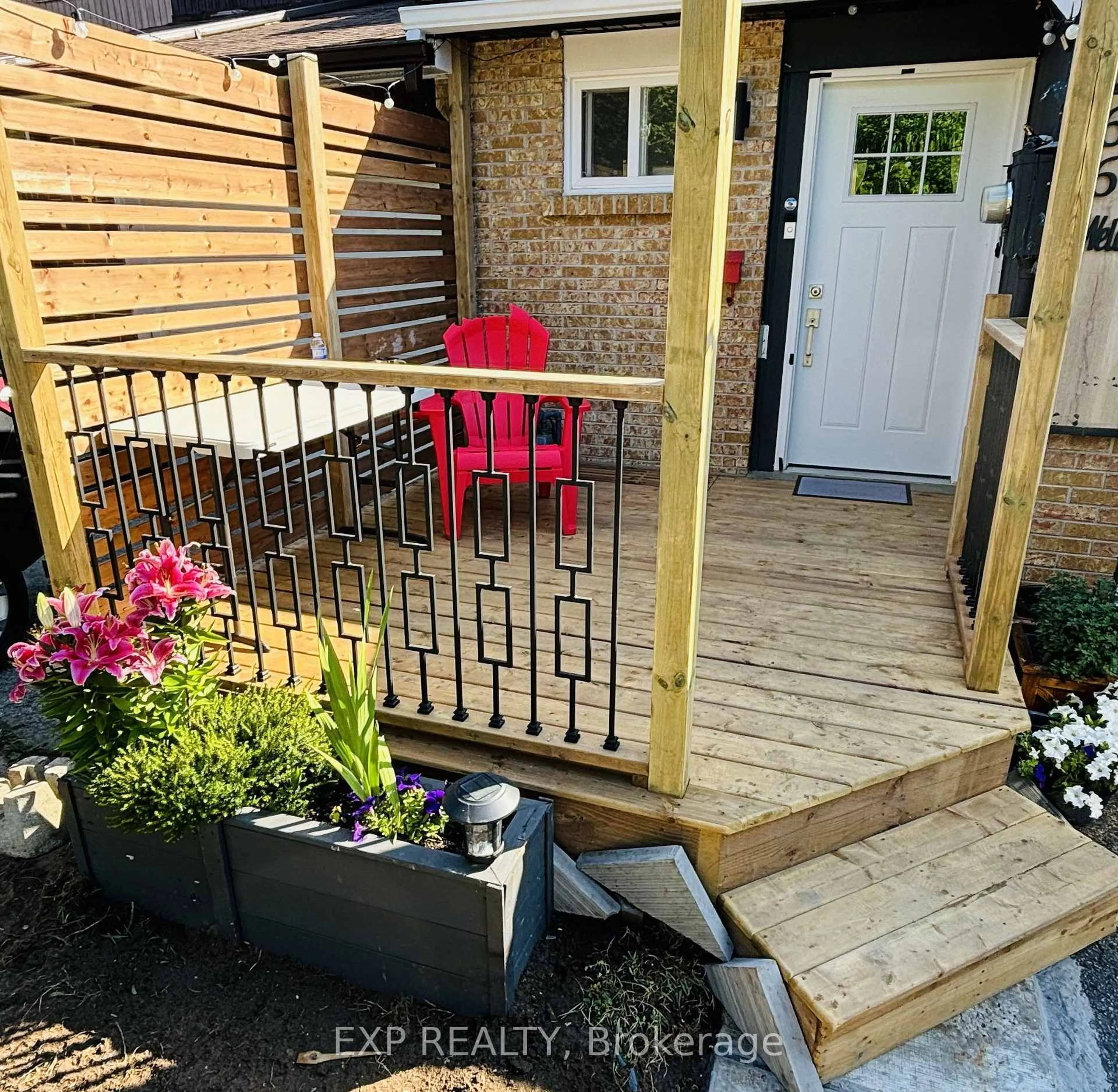 Unknown for 66 Chaucer Cres, Barrie Ontario L4N 4T7