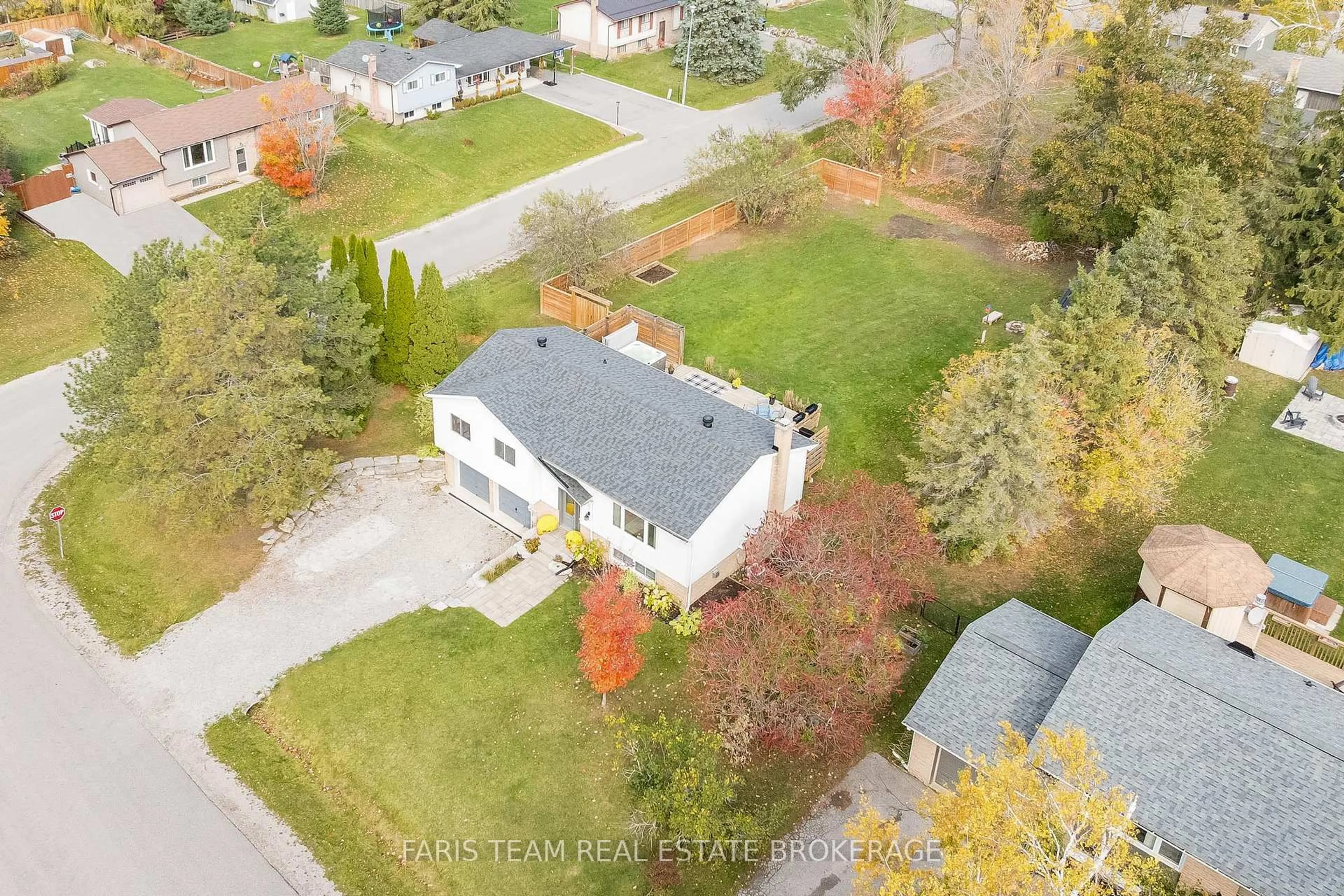 A pic from outside/outdoor area/front of a property/back of a property/a pic from drone, street for 7 Gowan Rd, Oro-Medonte Ontario L0L 2L0
