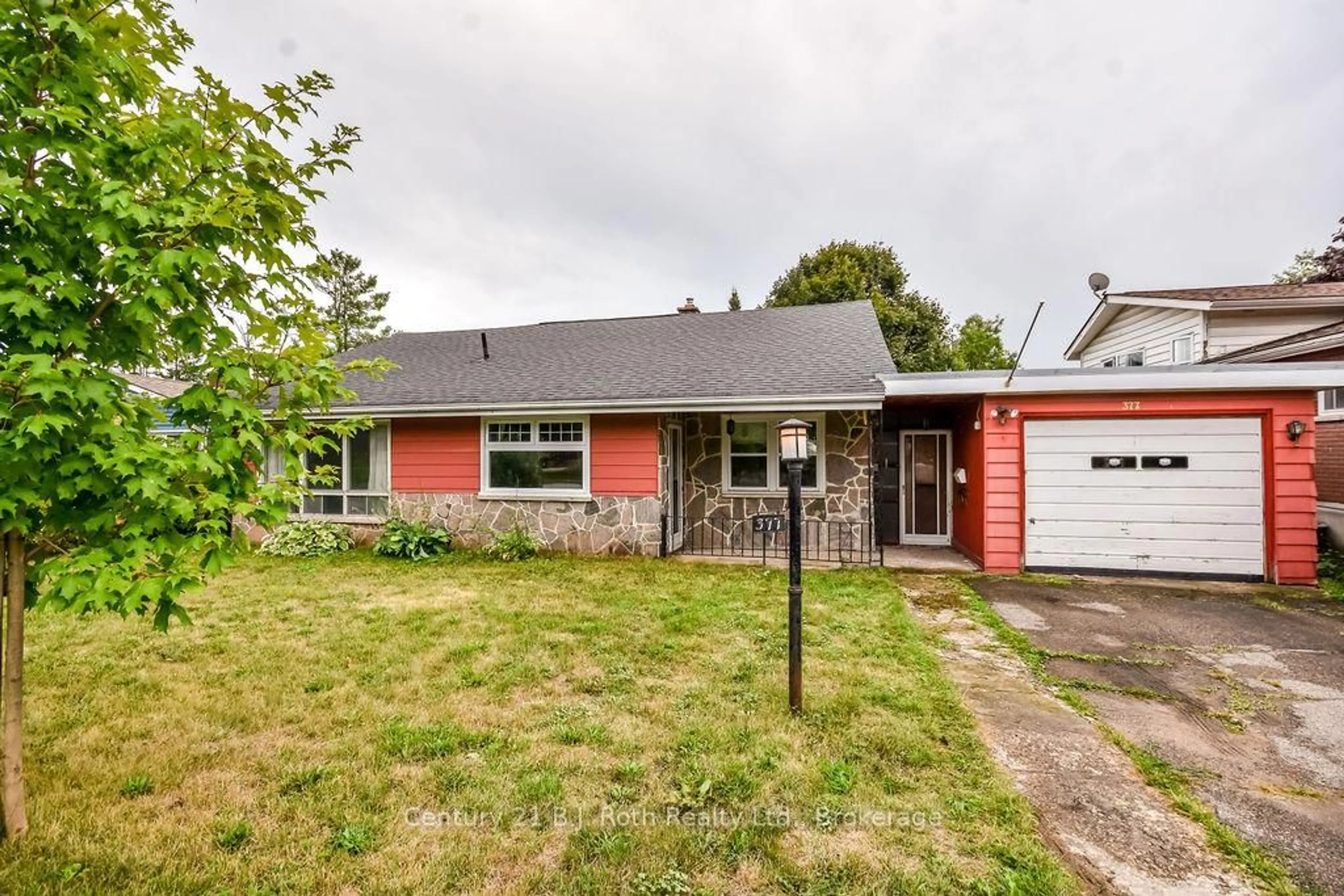 Home with brick exterior material, street for 377 Barrie Rd, Orillia Ontario L3V 2S1