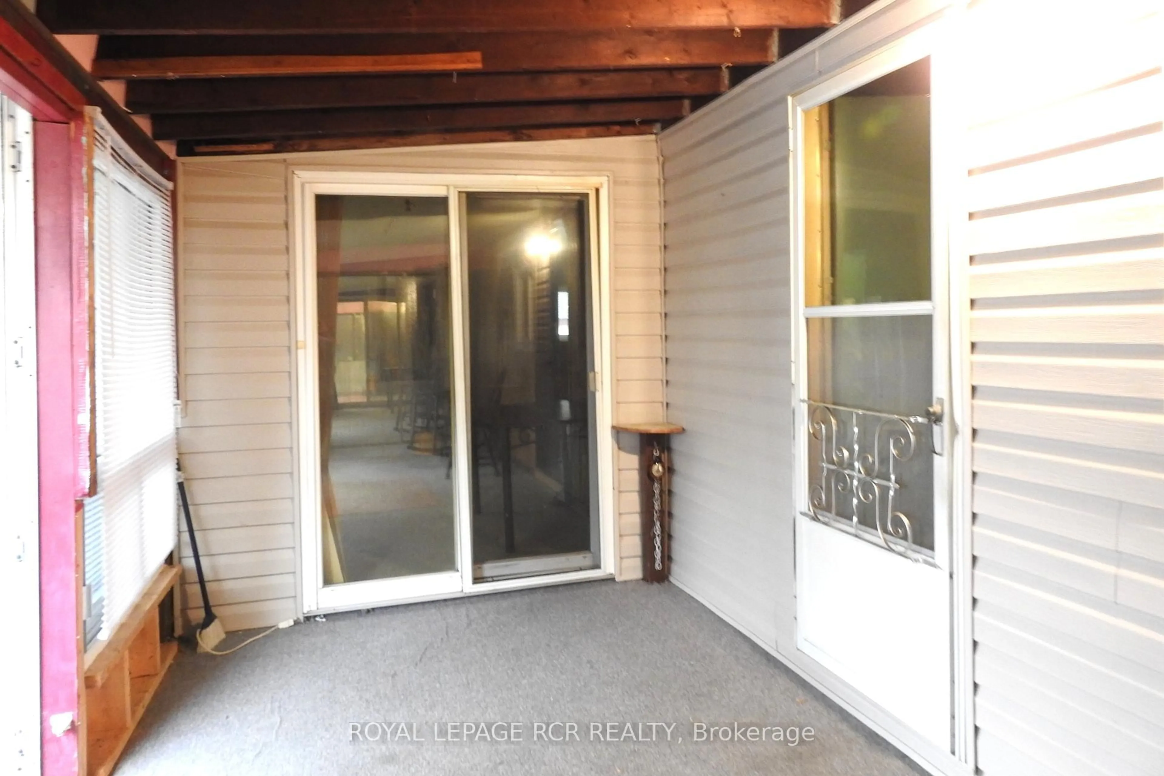 Patio, street for 6 Orr Dr, Oro-Medonte Ontario L3V 0P9