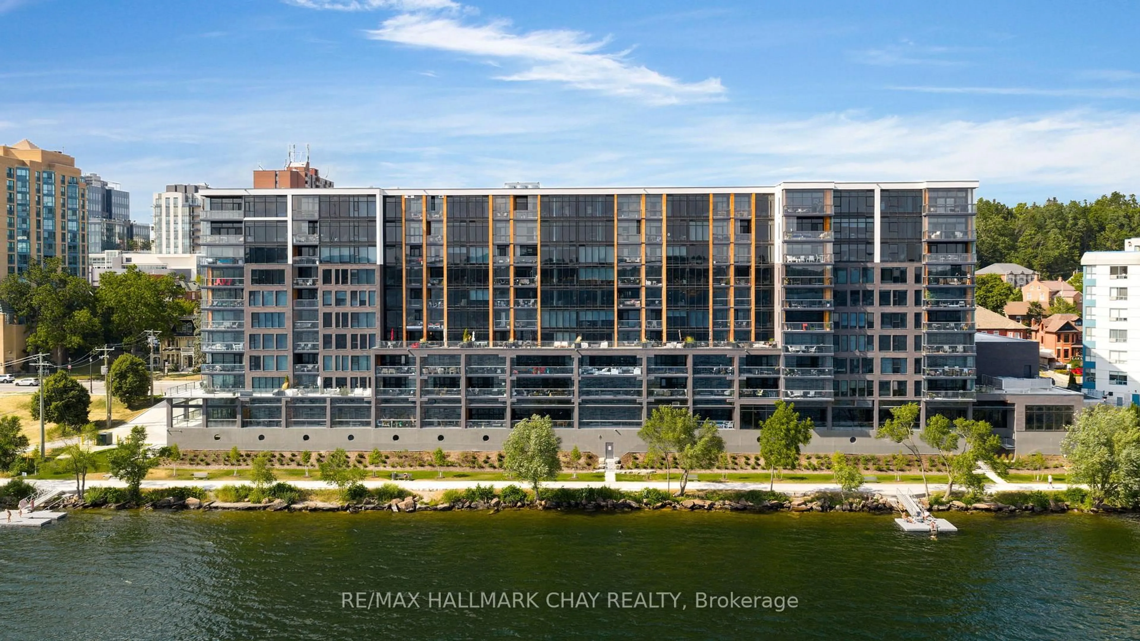 Blurry image for 185 Dunlop St #302, Barrie Ontario L4M 0L7