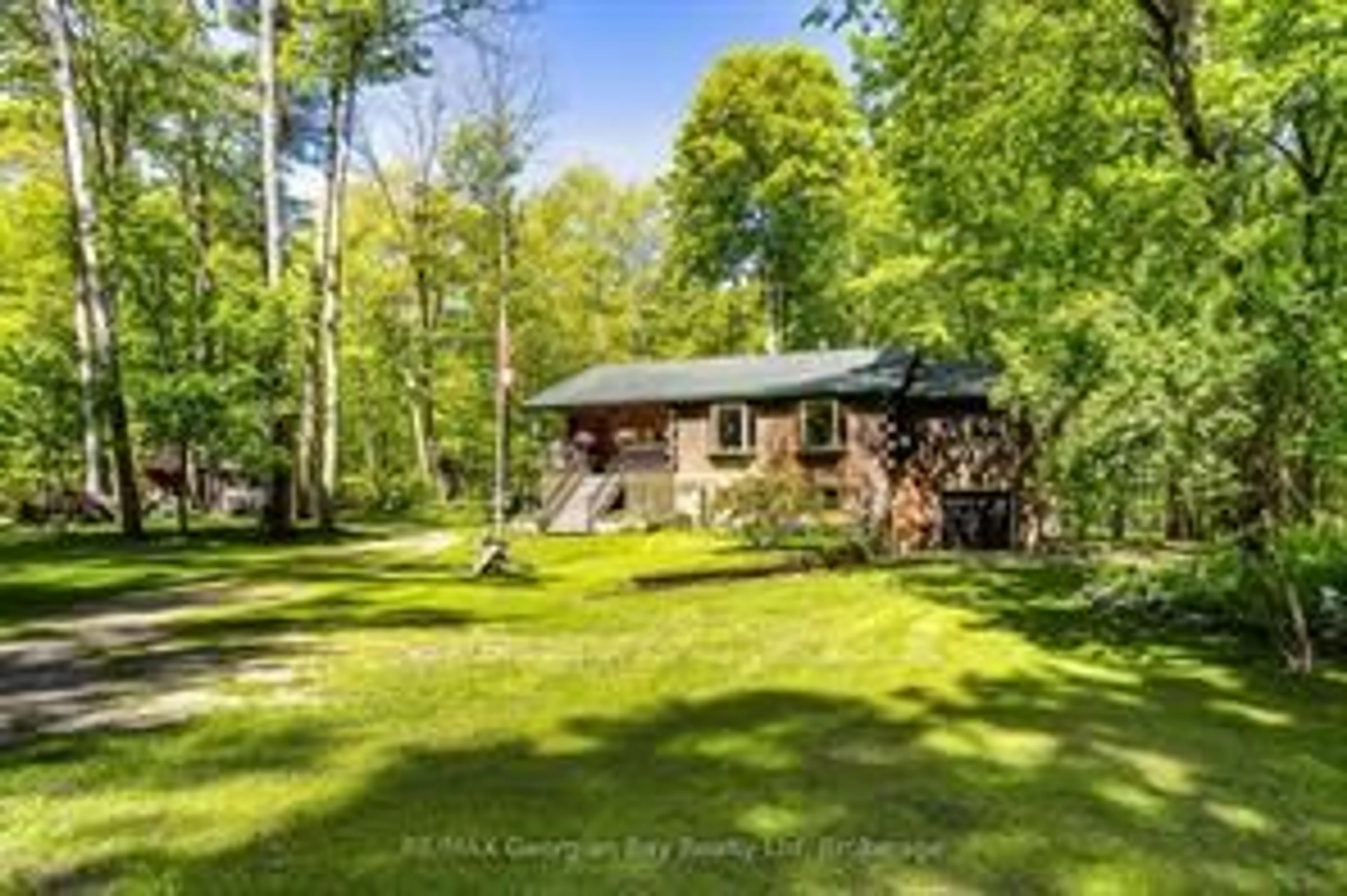 A pic from outside/outdoor area/front of a property/back of a property/a pic from drone, forest/trees view for 280 Conc 6 West Rd, Tiny Ontario L0L 2J0