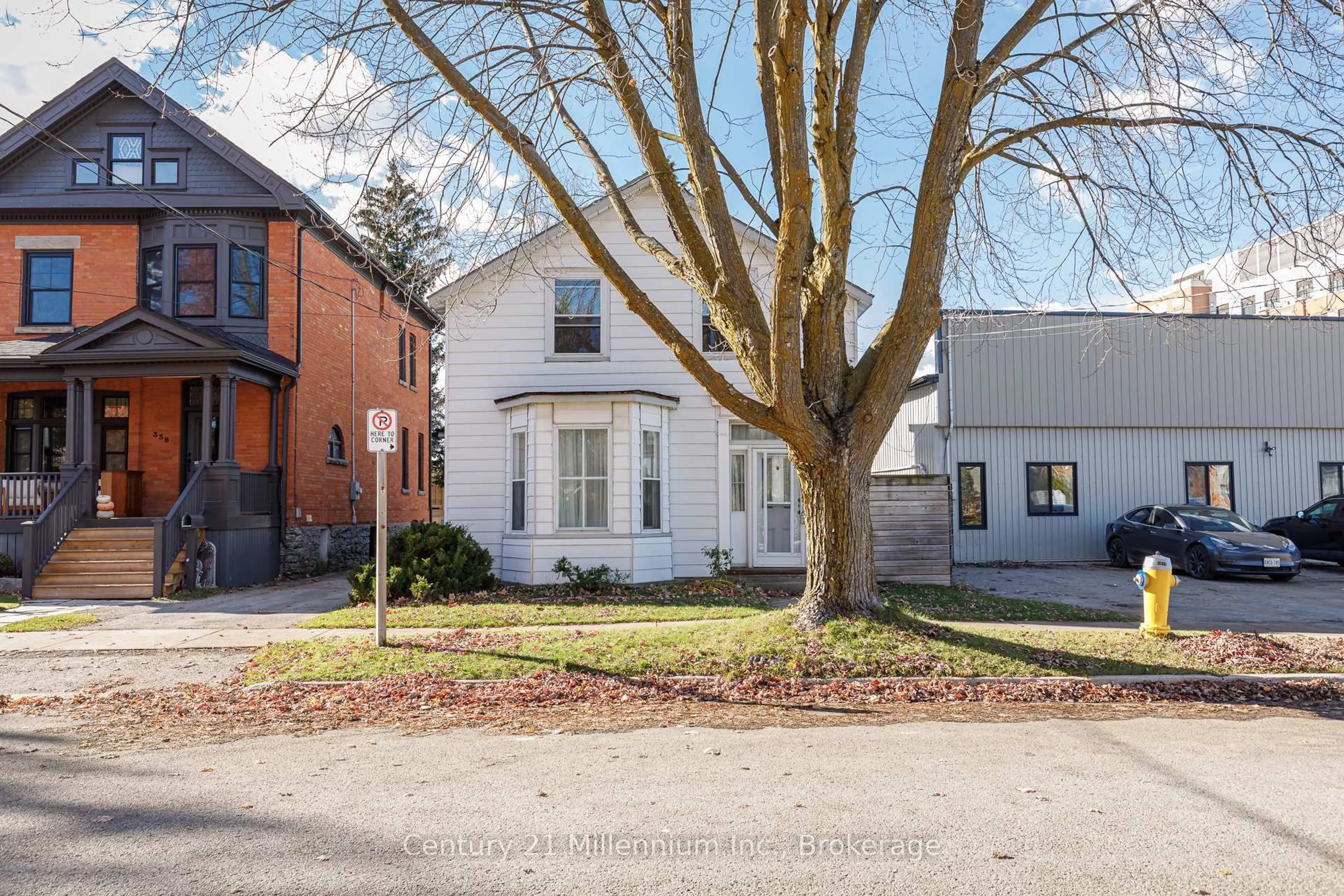 Home with brick exterior material, street for 332 Ste Marie St, Collingwood Ontario L9Y 3K8