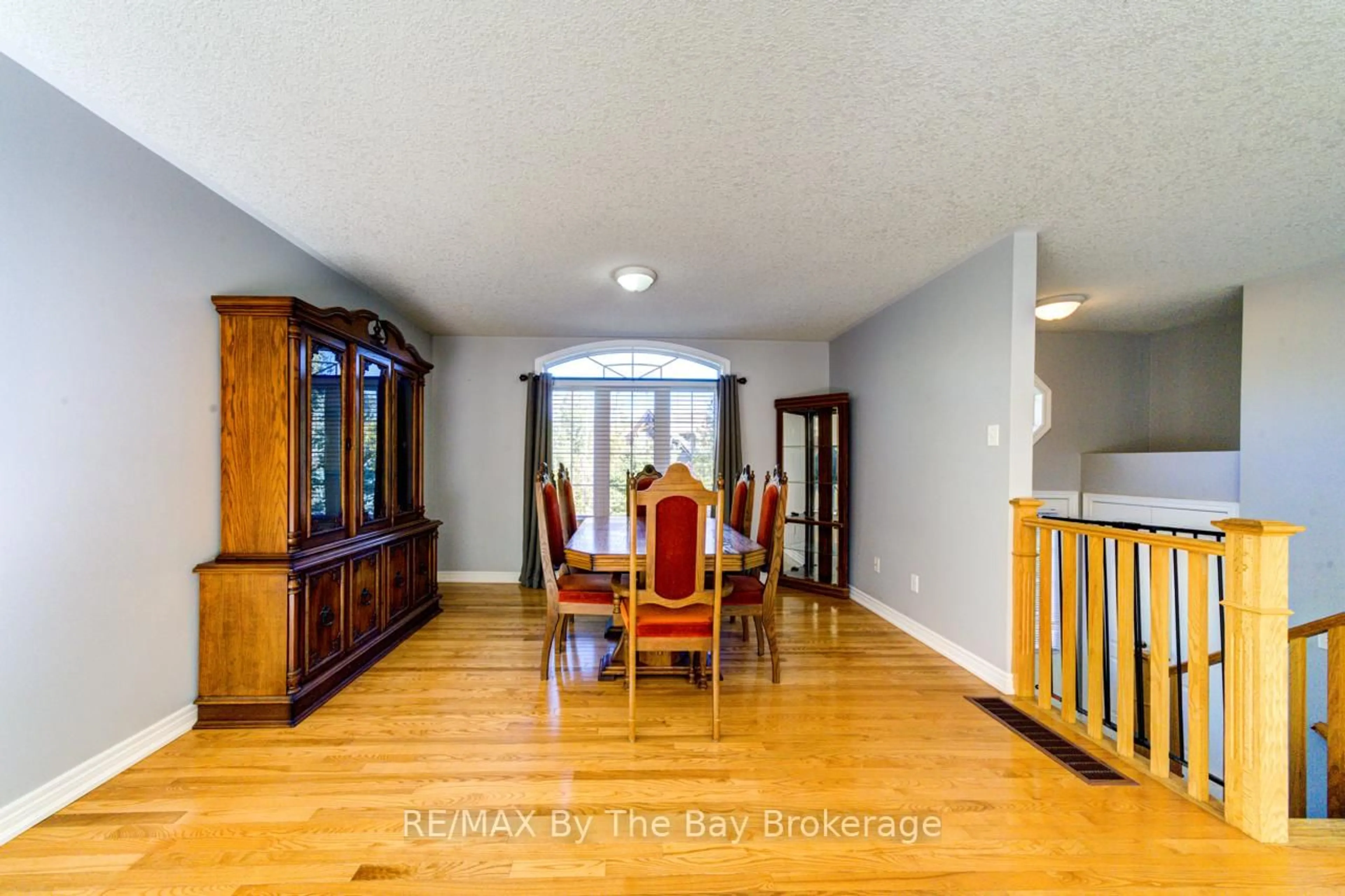 Unknown for 45 William Ave, Wasaga Beach Ontario L9Z 2X3