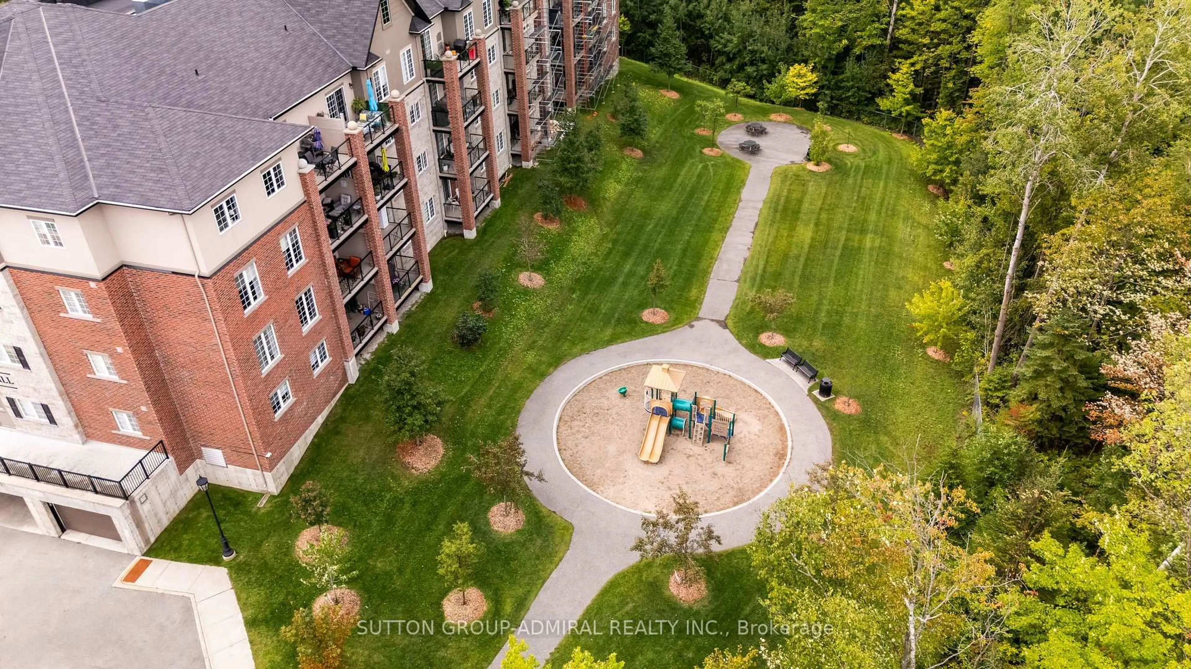 A pic from outside/outdoor area/front of a property/back of a property/a pic from drone, city buildings view from balcony for 7 Greenwich St #303, Barrie Ontario L4N 7Y8