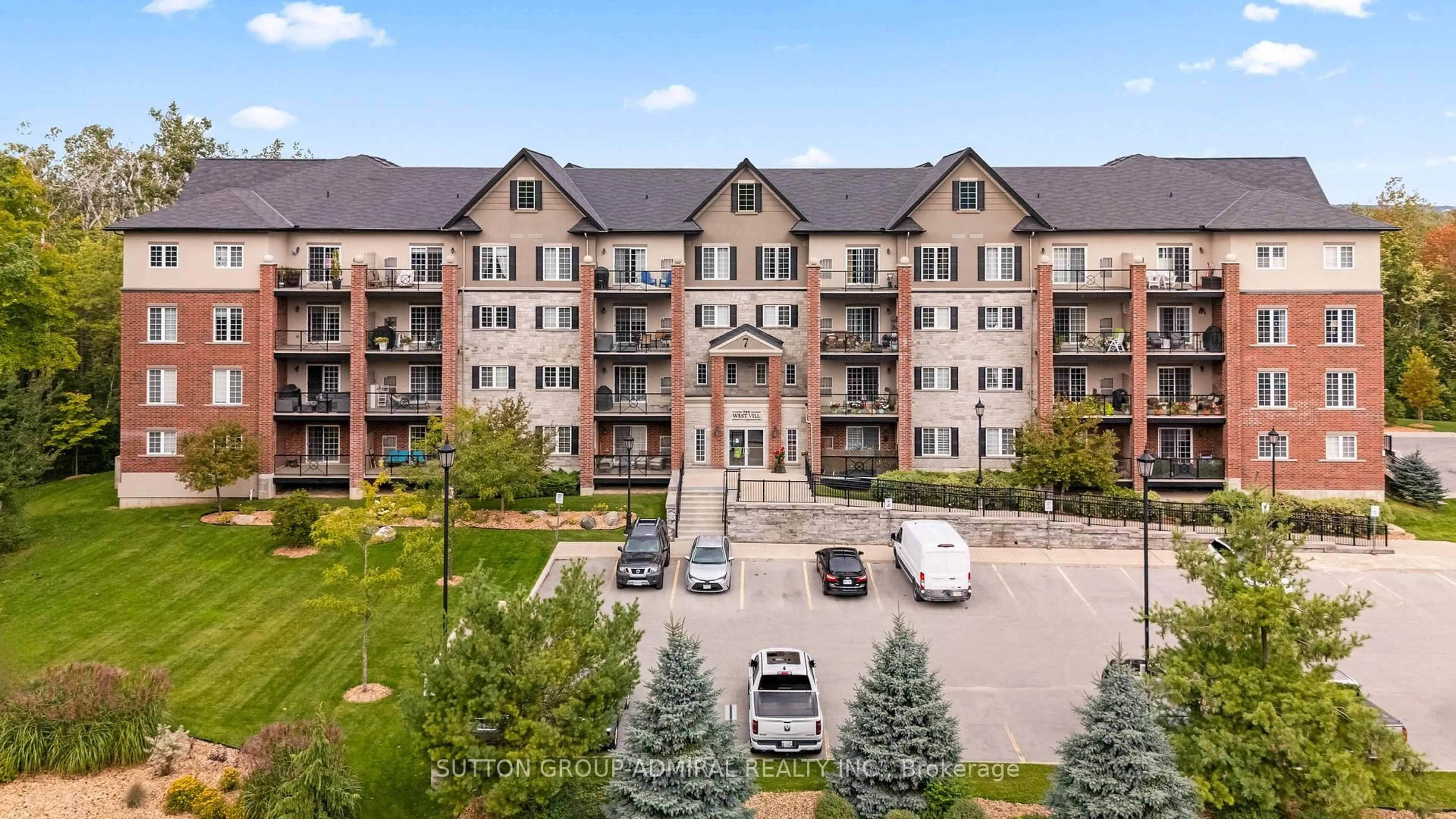 A pic from outside/outdoor area/front of a property/back of a property/a pic from drone, unknown for 7 Greenwich St #303, Barrie Ontario L4N 7Y8