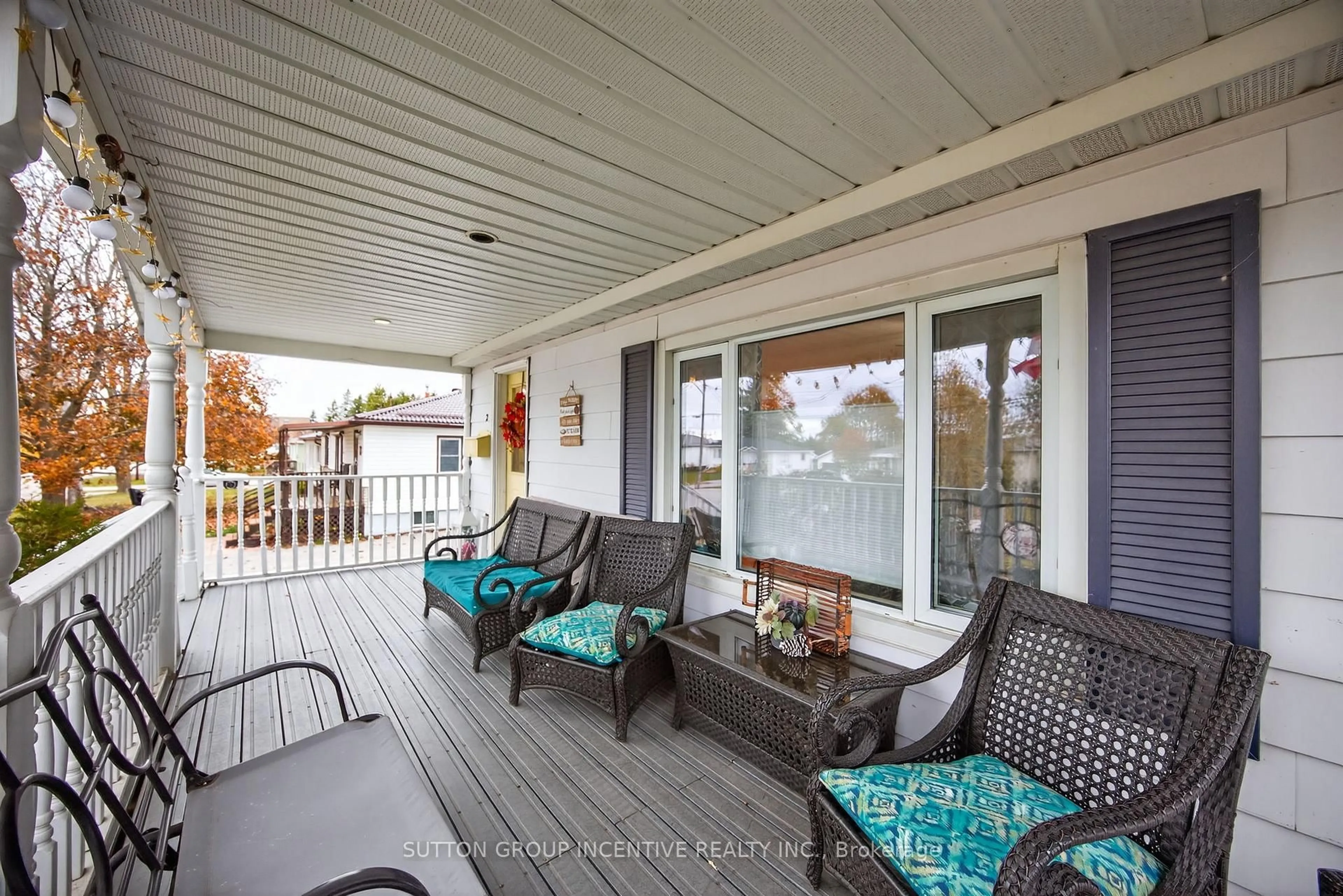 Patio, water/lake/river/ocean view for 2 Derby St, Orillia Ontario L3V 5R5