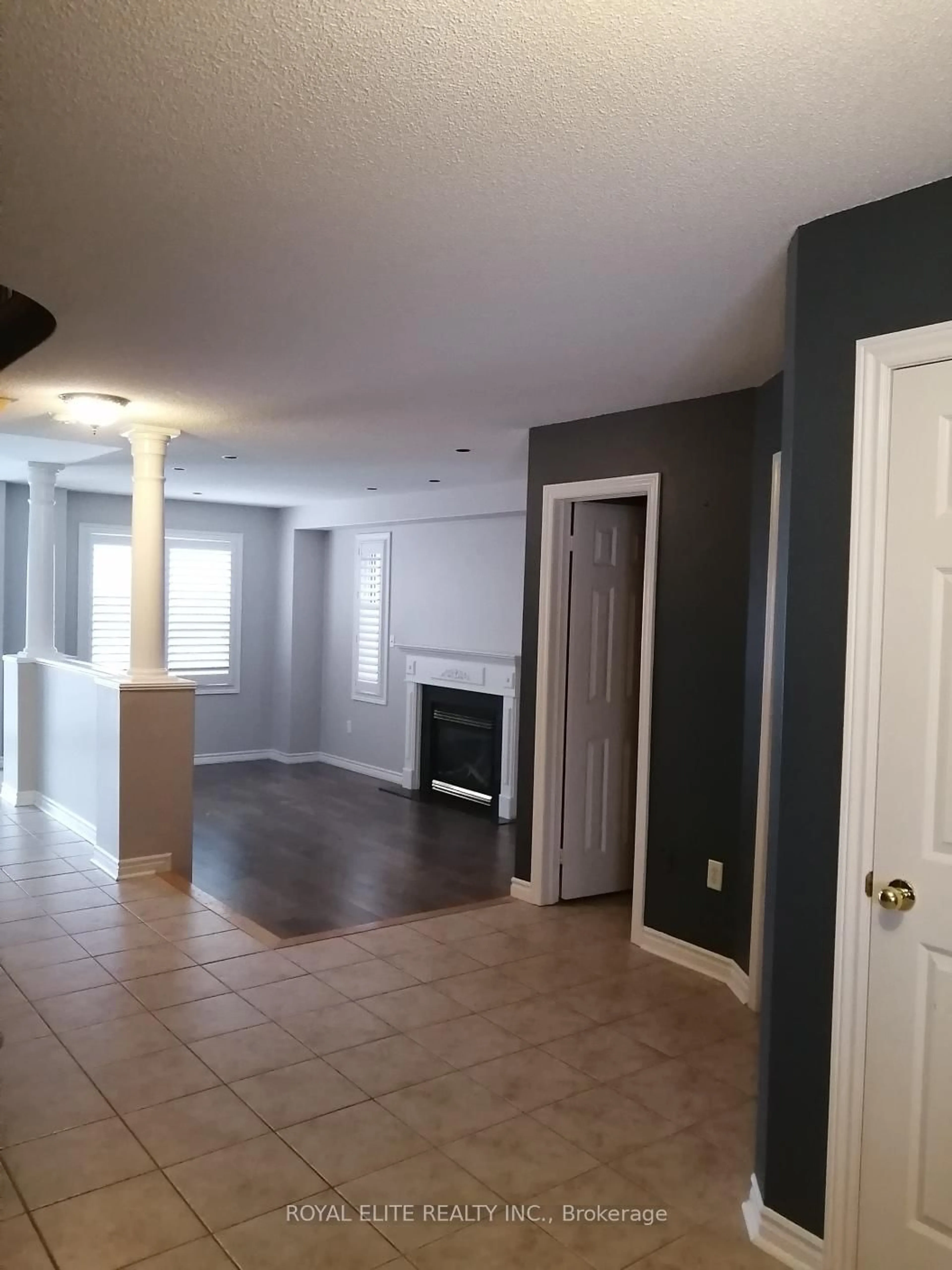 A pic of a room for 311 Stanley St, Barrie Ontario L4M 6X6