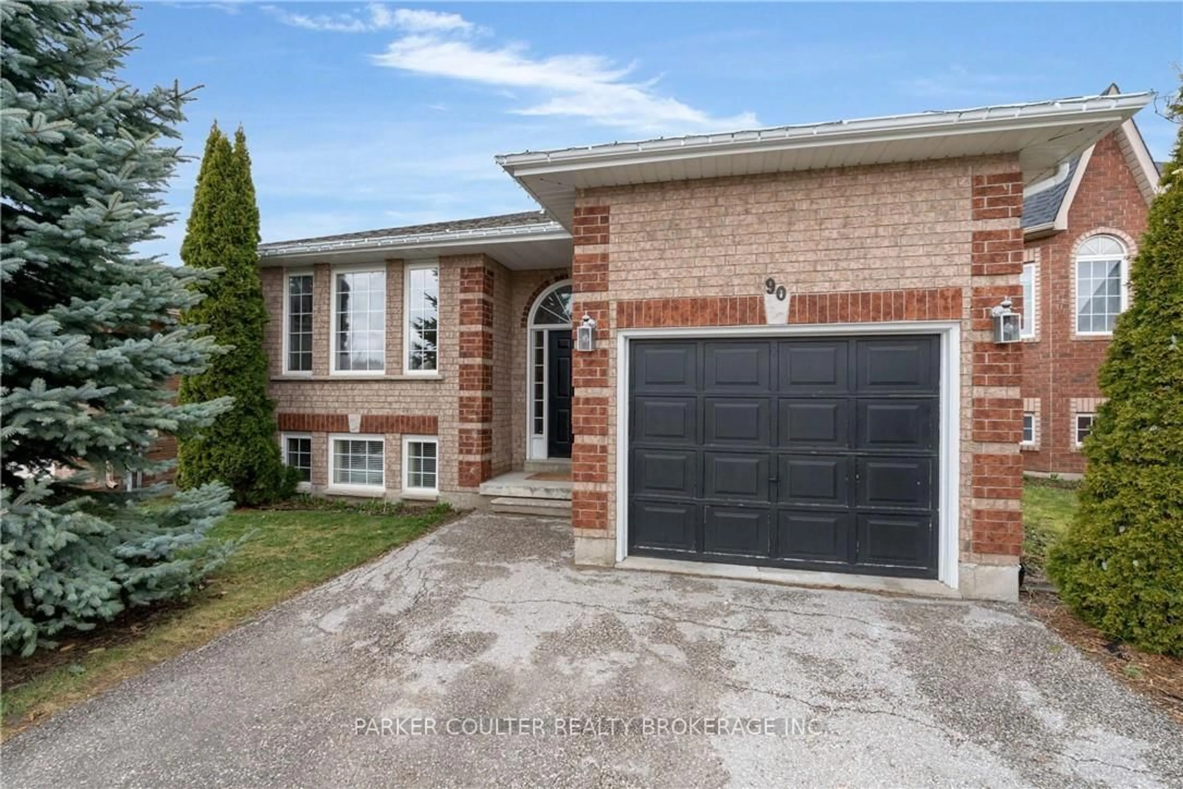 Home with brick exterior material, street for 90 Larkin Dr, Barrie Ontario L4M 7B4