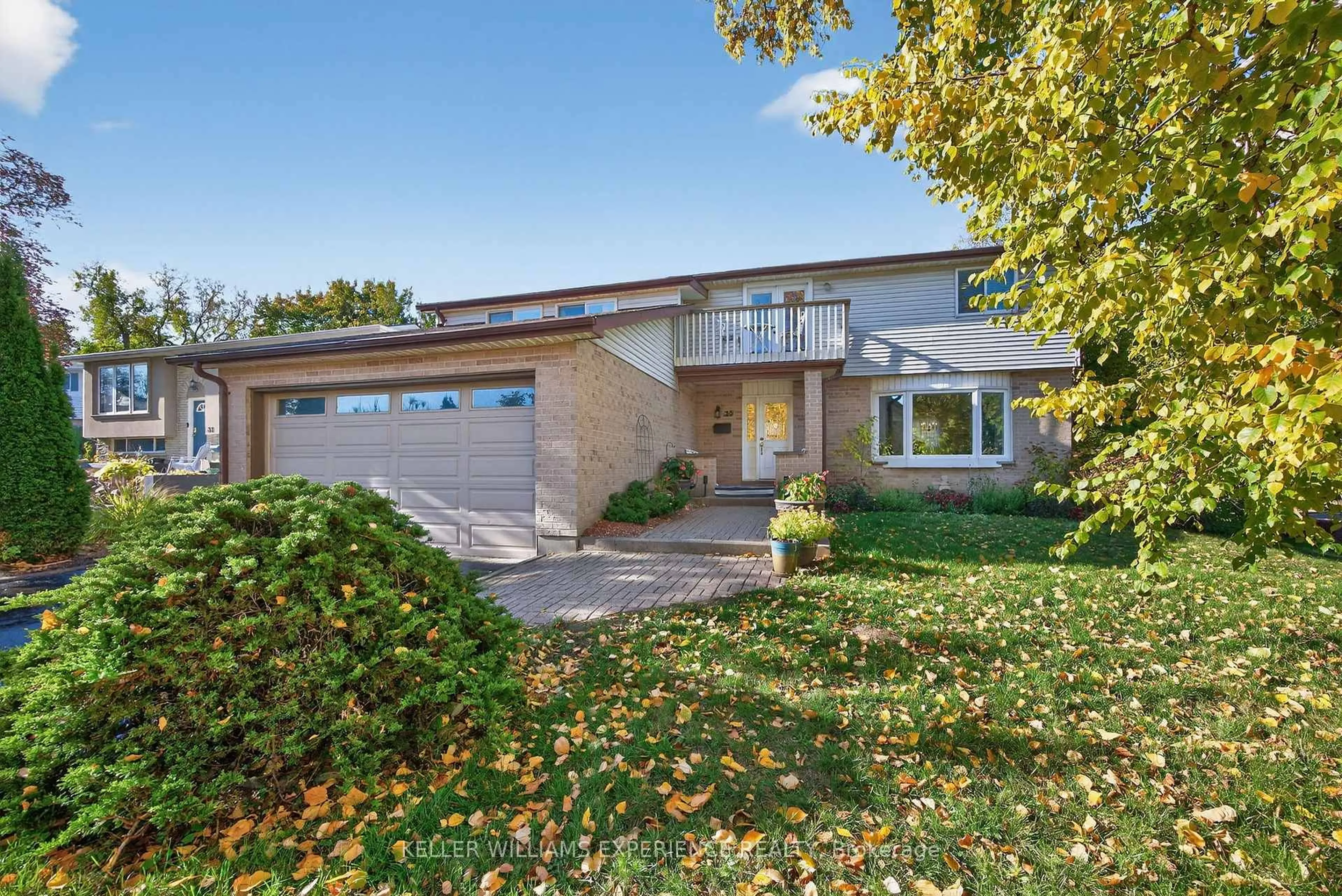 Home with brick exterior material, street for 35 Glenridge Rd, Barrie Ontario L4N 2X9