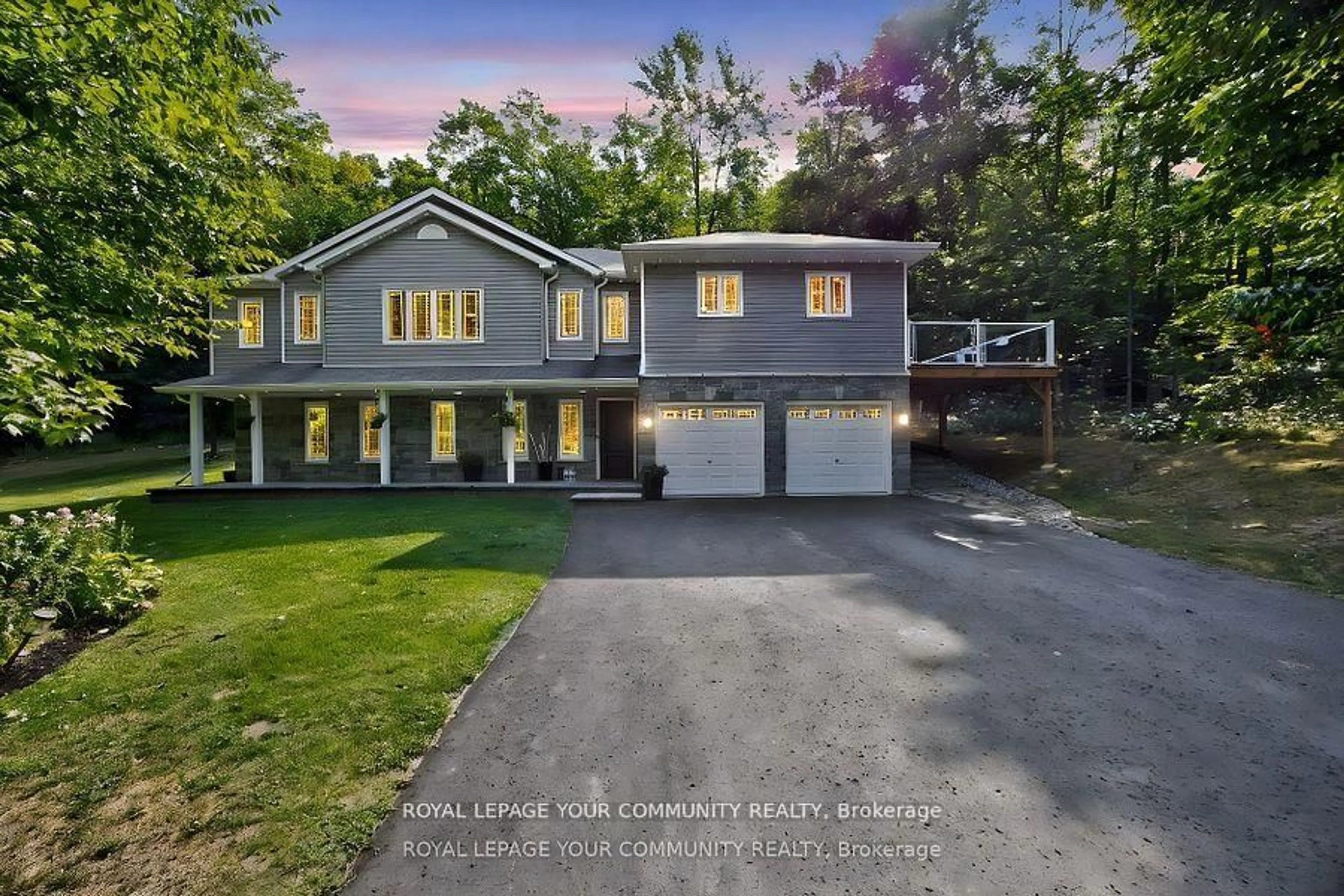 A pic from outside/outdoor area/front of a property/back of a property/a pic from drone, street for 135 Huronwoods Dr, Oro-Medonte Ontario L0K 1E0