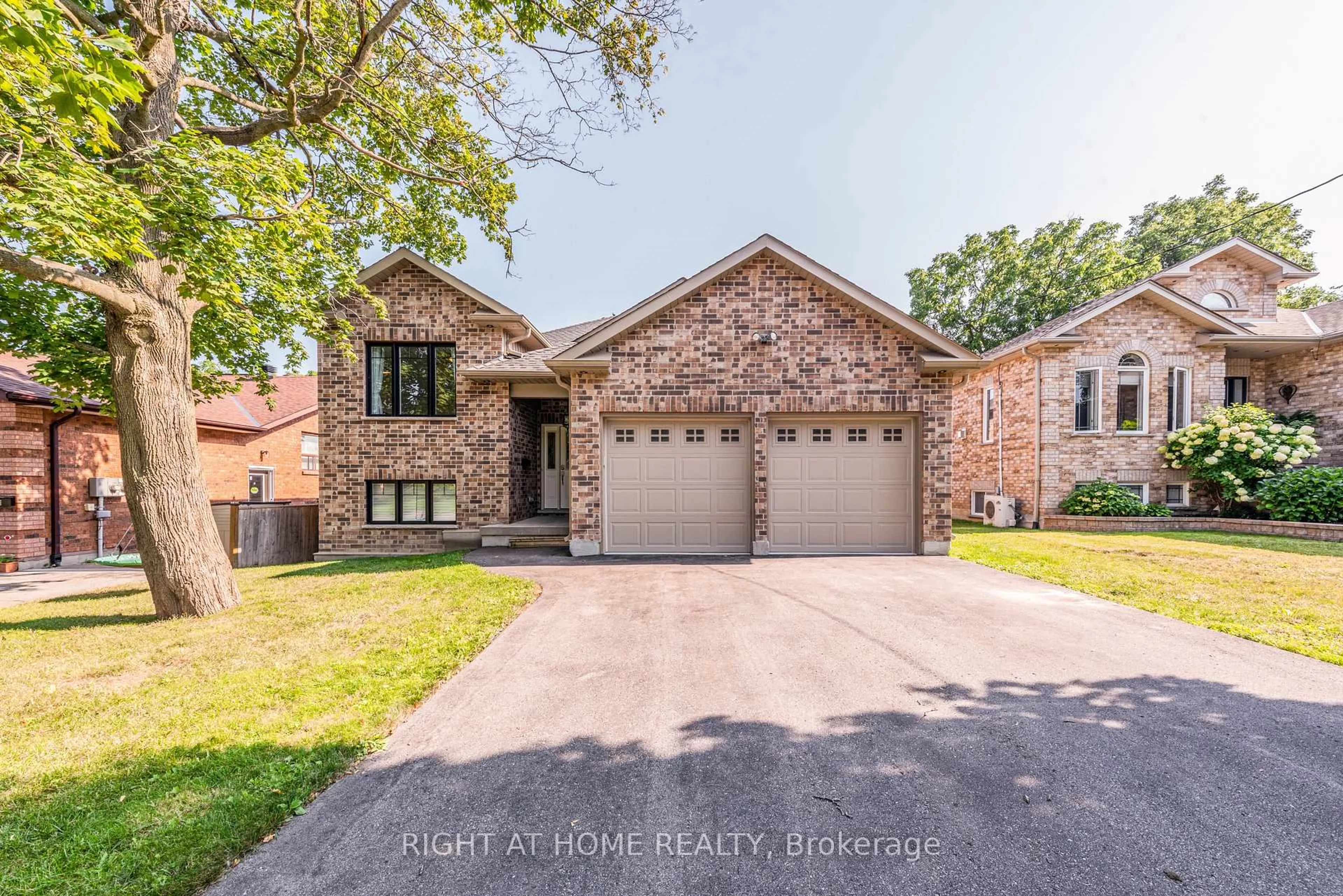 Home with brick exterior material, street for 11 Ottaway Ave, Barrie Ontario L4M 2W6