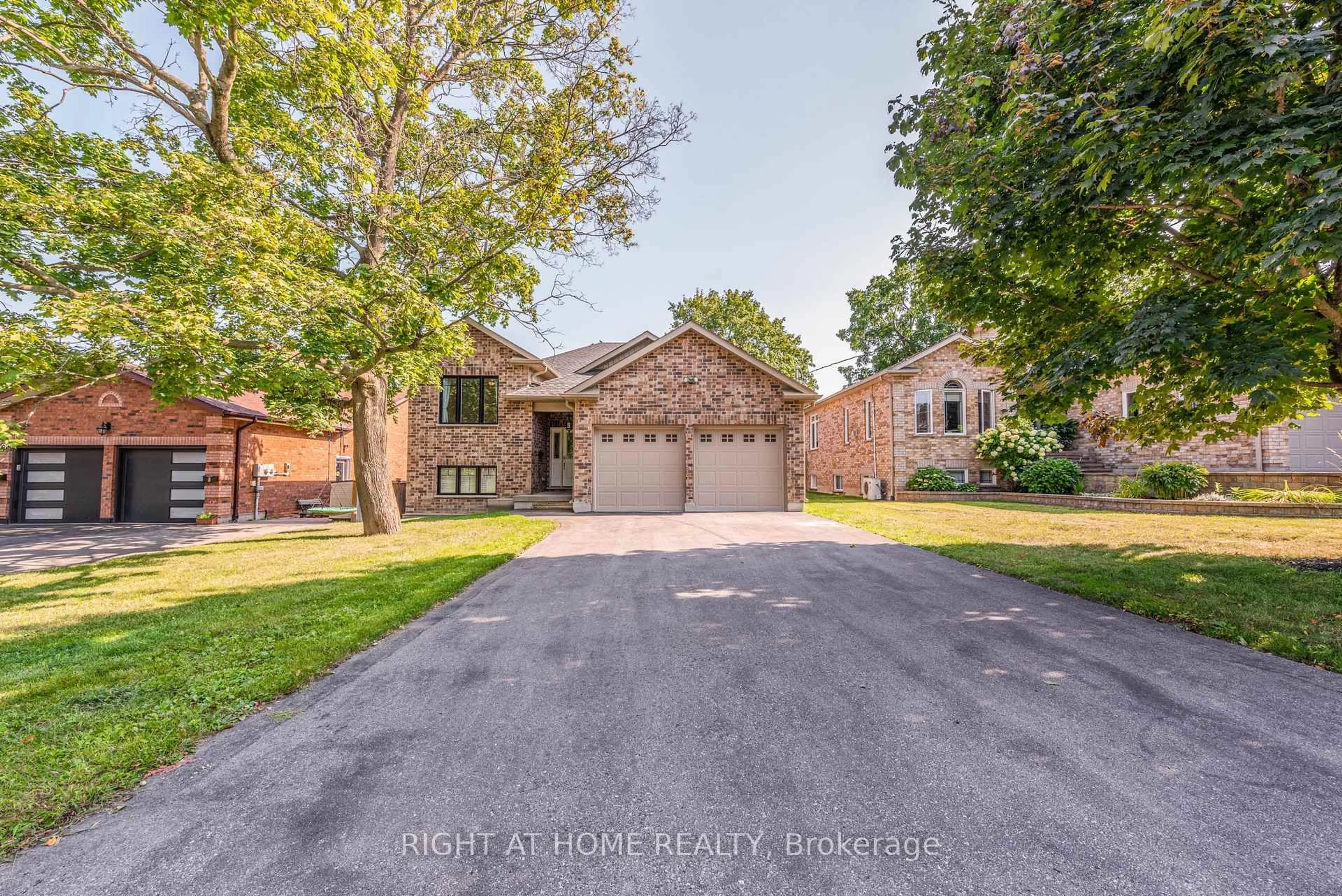 Home with brick exterior material, street for 11 Ottaway Ave, Barrie Ontario L4M 2W6