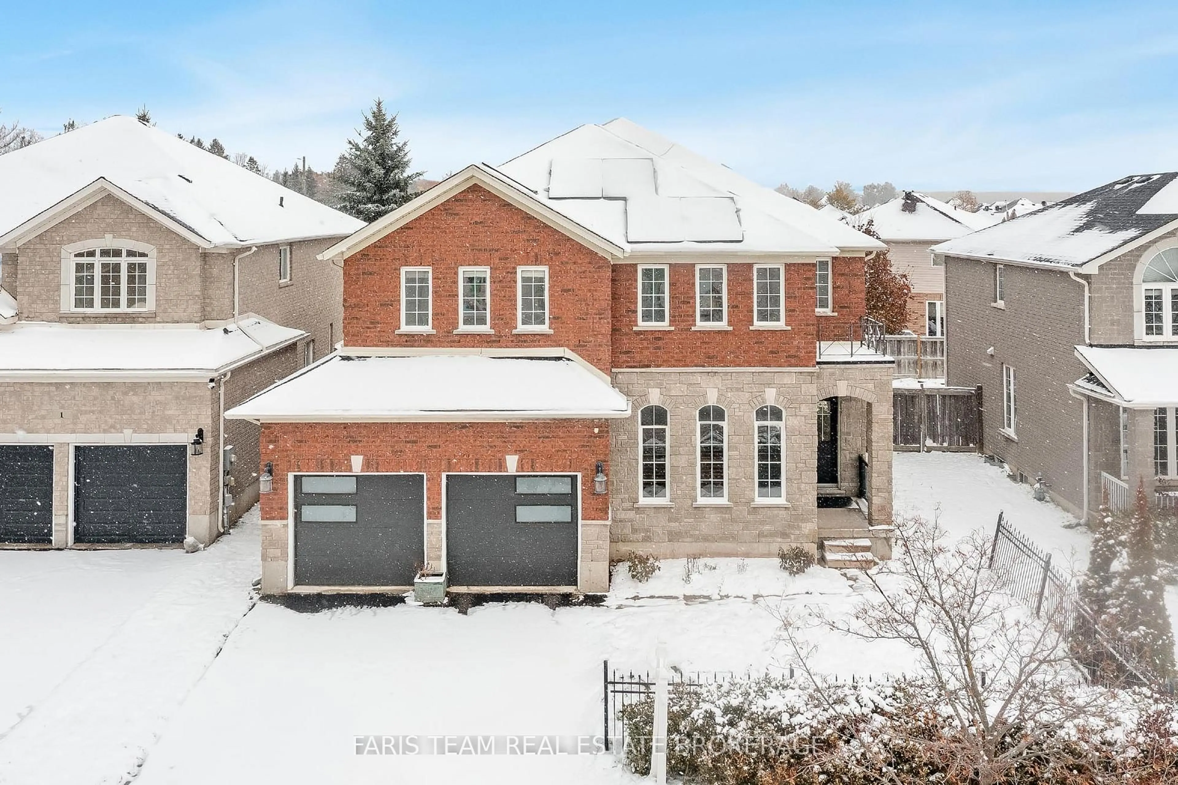 Home with brick exterior material, street for 3 Prince William Way, Barrie Ontario L4N 0Y9