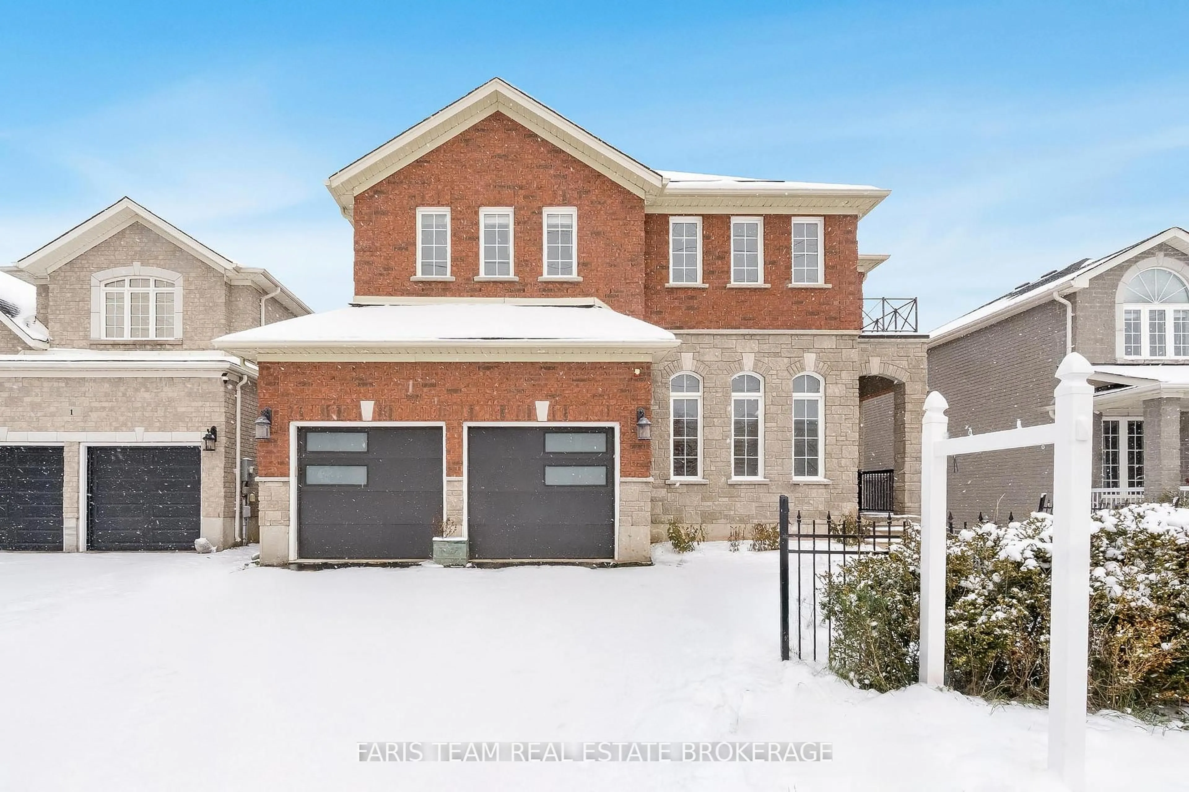 Home with brick exterior material, street for 3 Prince William Way, Barrie Ontario L4N 0Y9