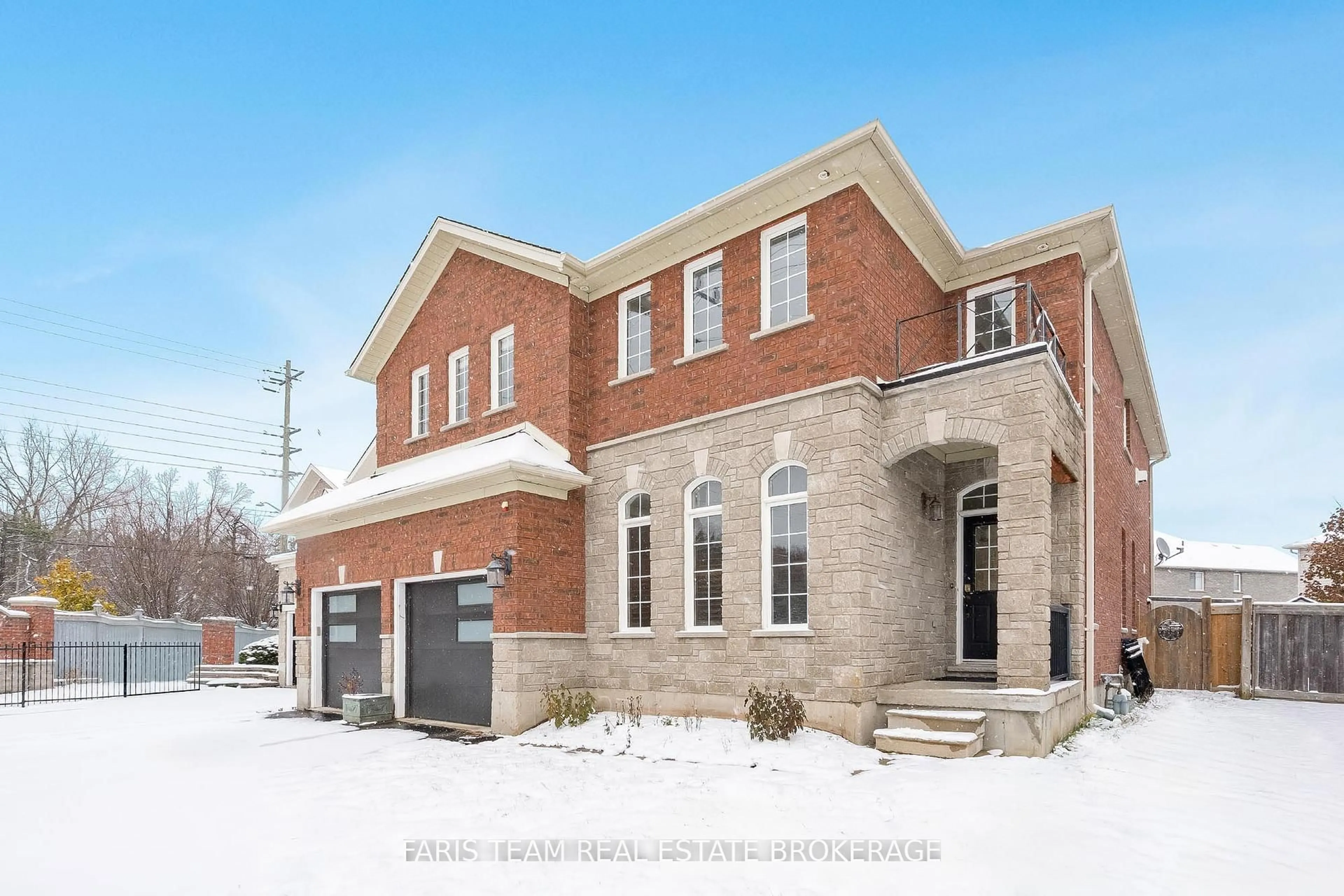 Home with brick exterior material, street for 3 Prince William Way, Barrie Ontario L4N 0Y9